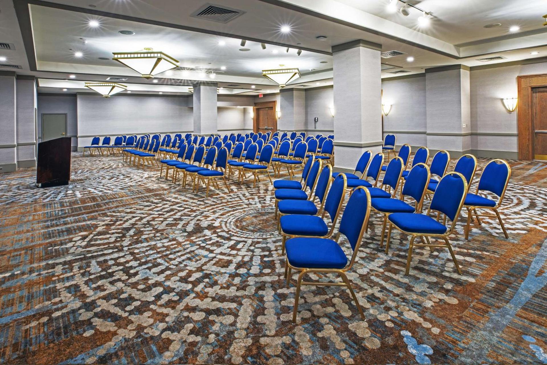 DoubleTree by Hilton Tulsa - Warren Place photo 59