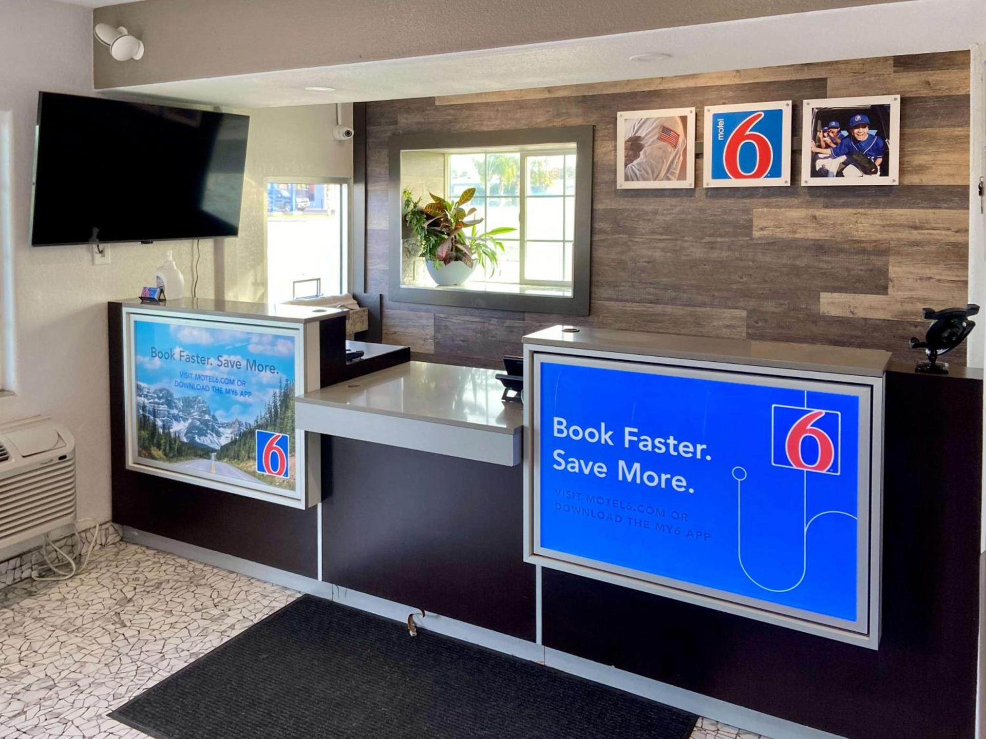 Motel 6-Delano, CA photo 4