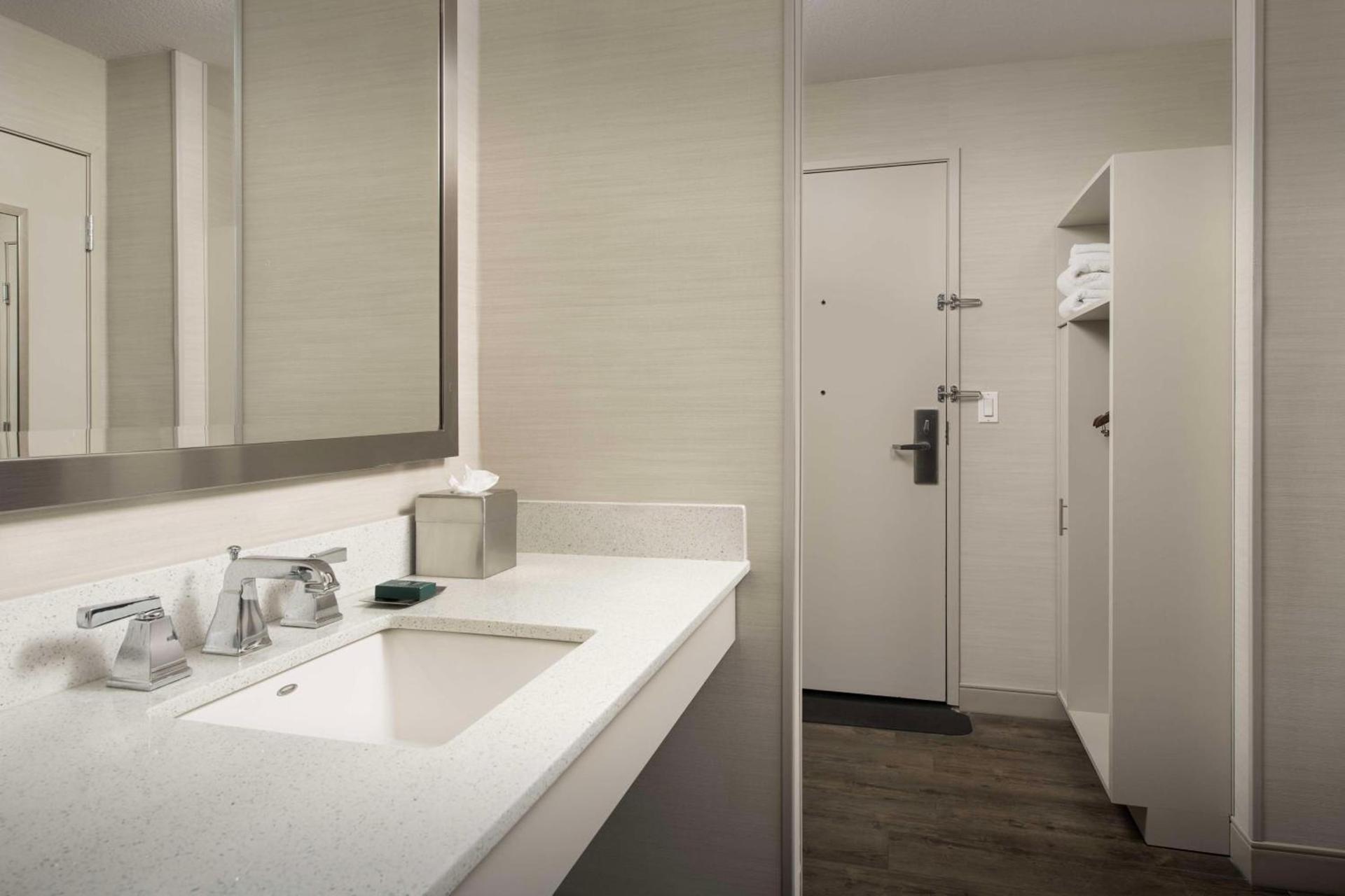 DoubleTree by Hilton Hotel Salem, Oregon photo 12