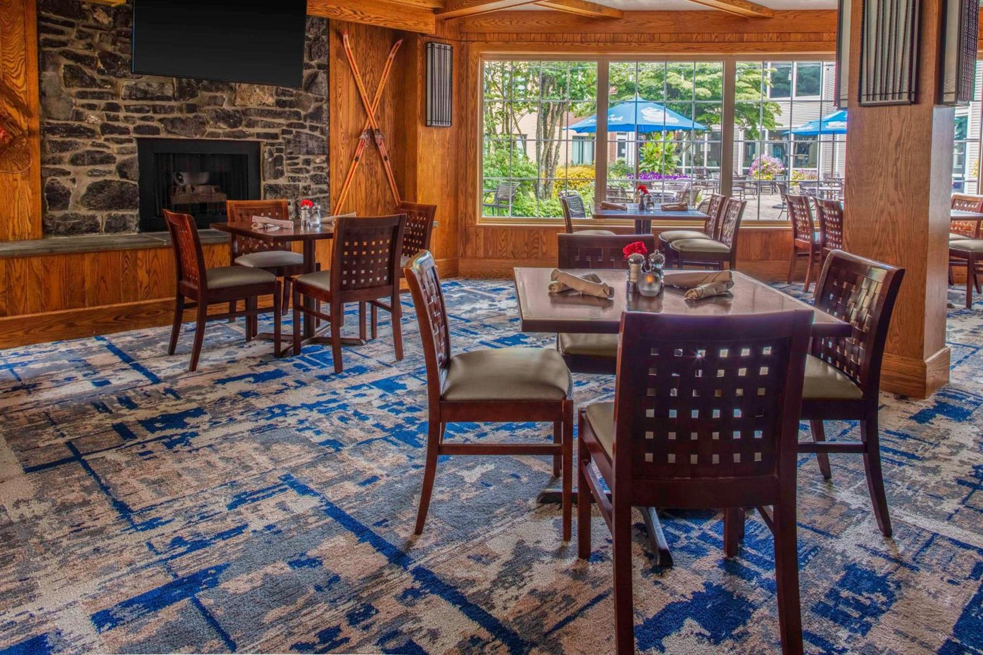 DoubleTree by Hilton Hotel Burlington Vermont photo 22