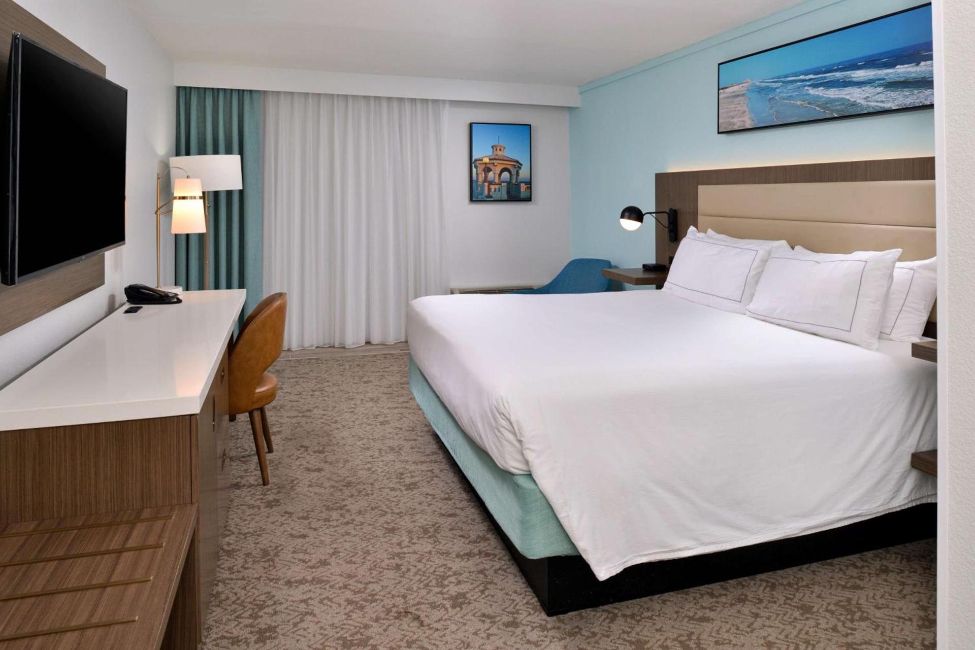 DoubleTree by Hilton Corpus Christi Beachfront photo 12