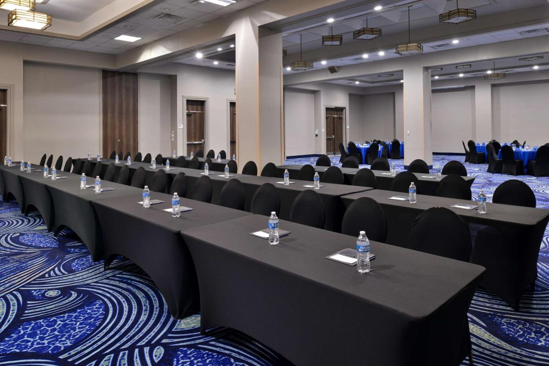 DoubleTree by Hilton Corpus Christi Beachfront photo 18