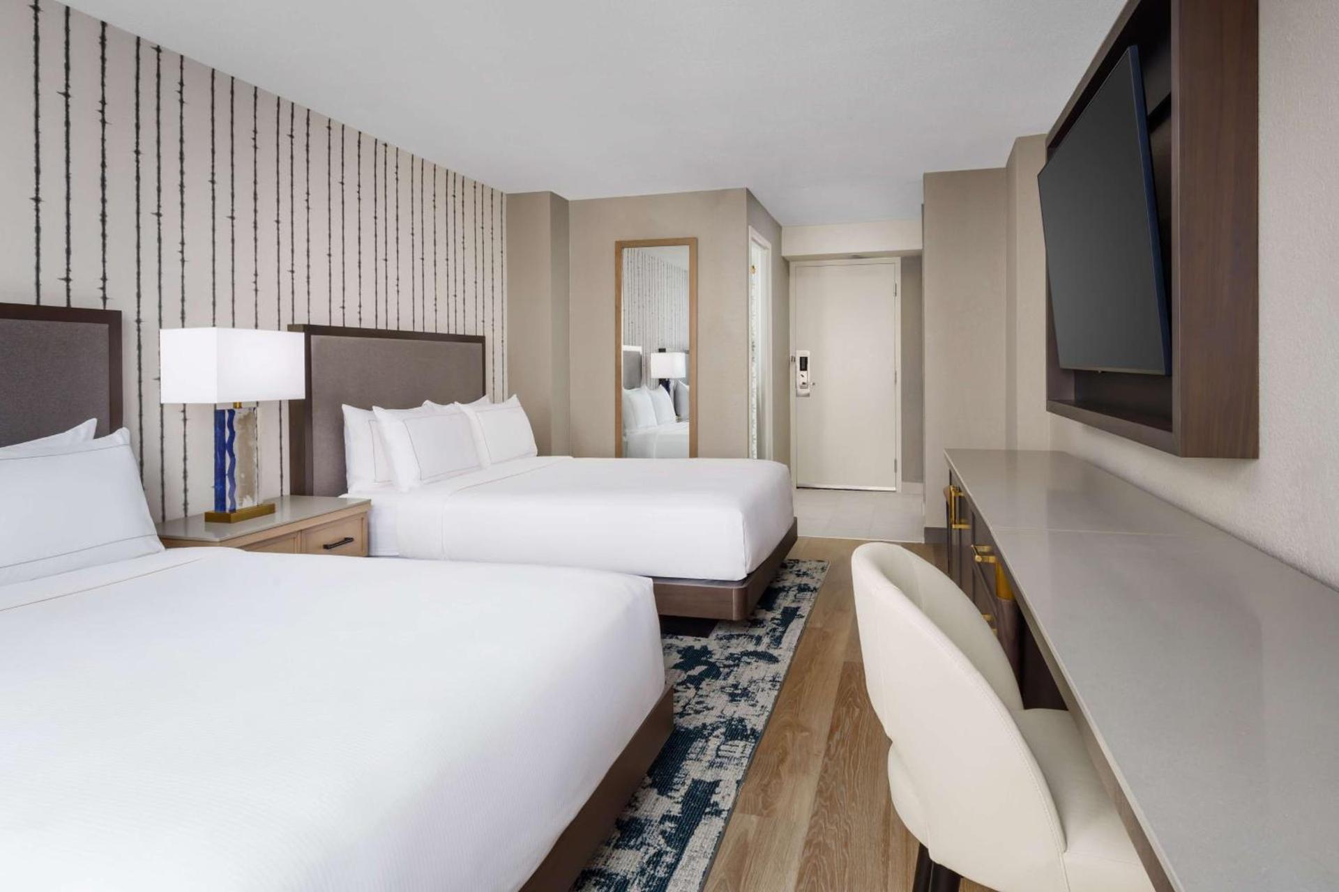 DoubleTree by Hilton Charlotte City Center photo 42