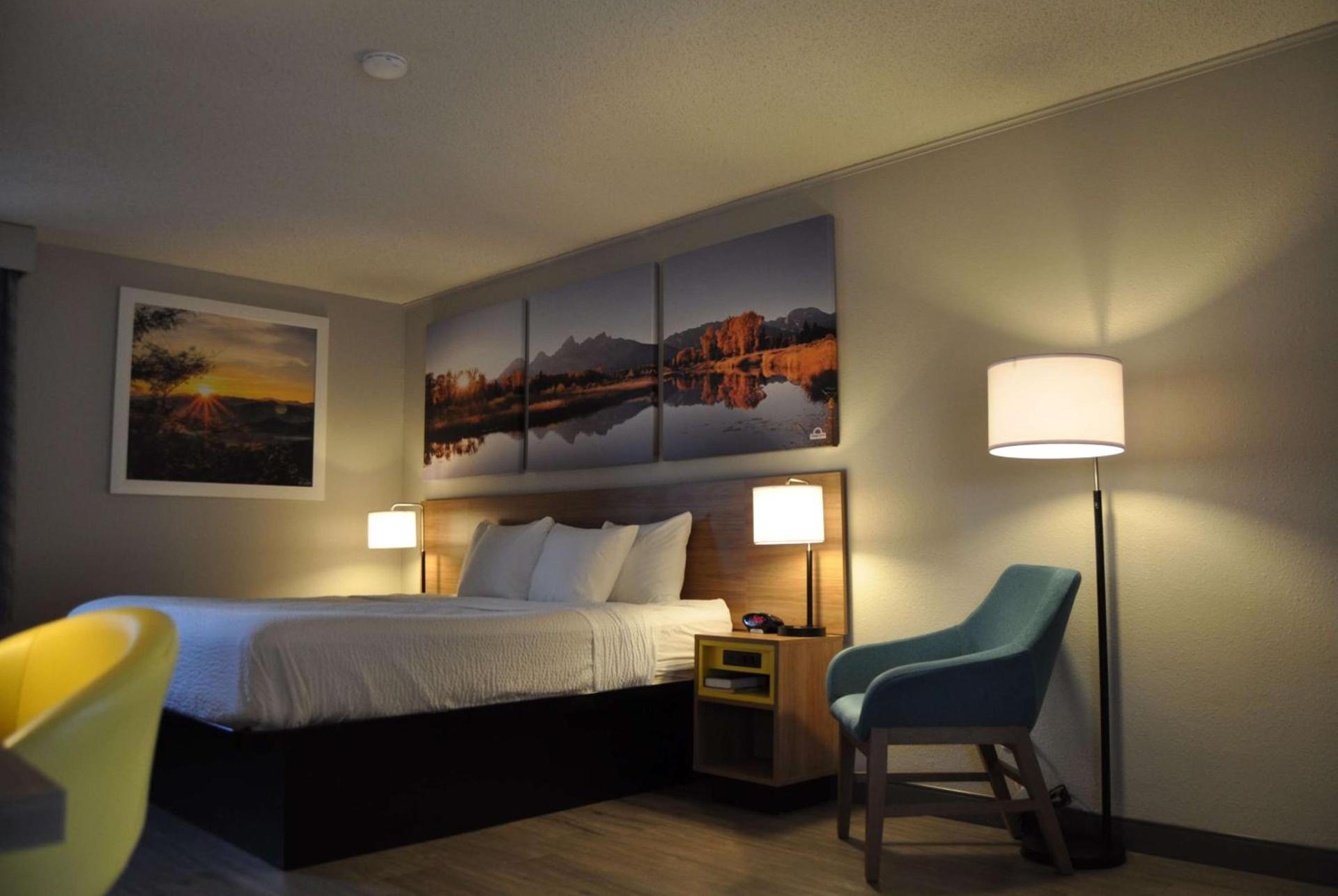 Days Inn by Wyndham Worland photo 23