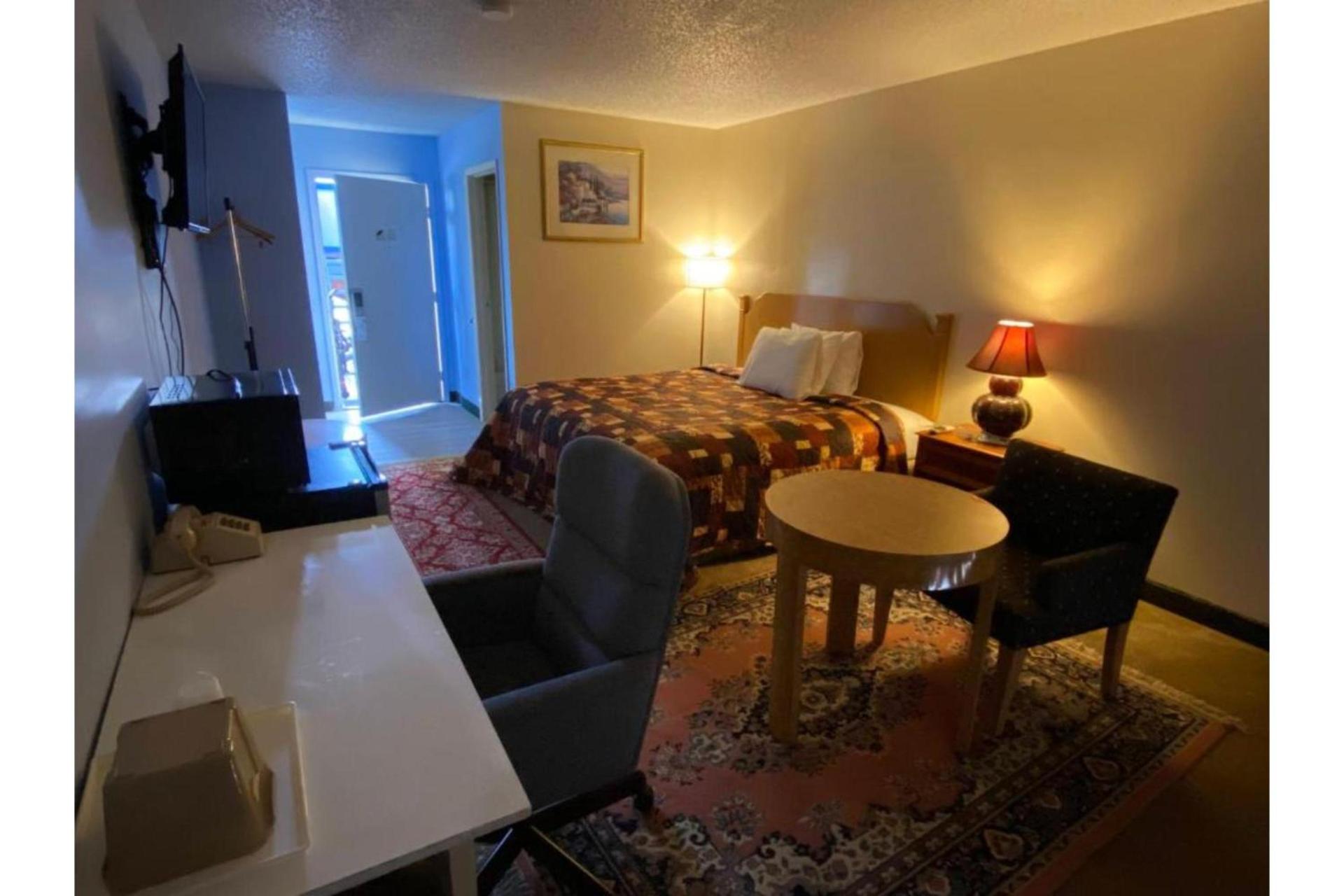 Lake Country Inn photo 16