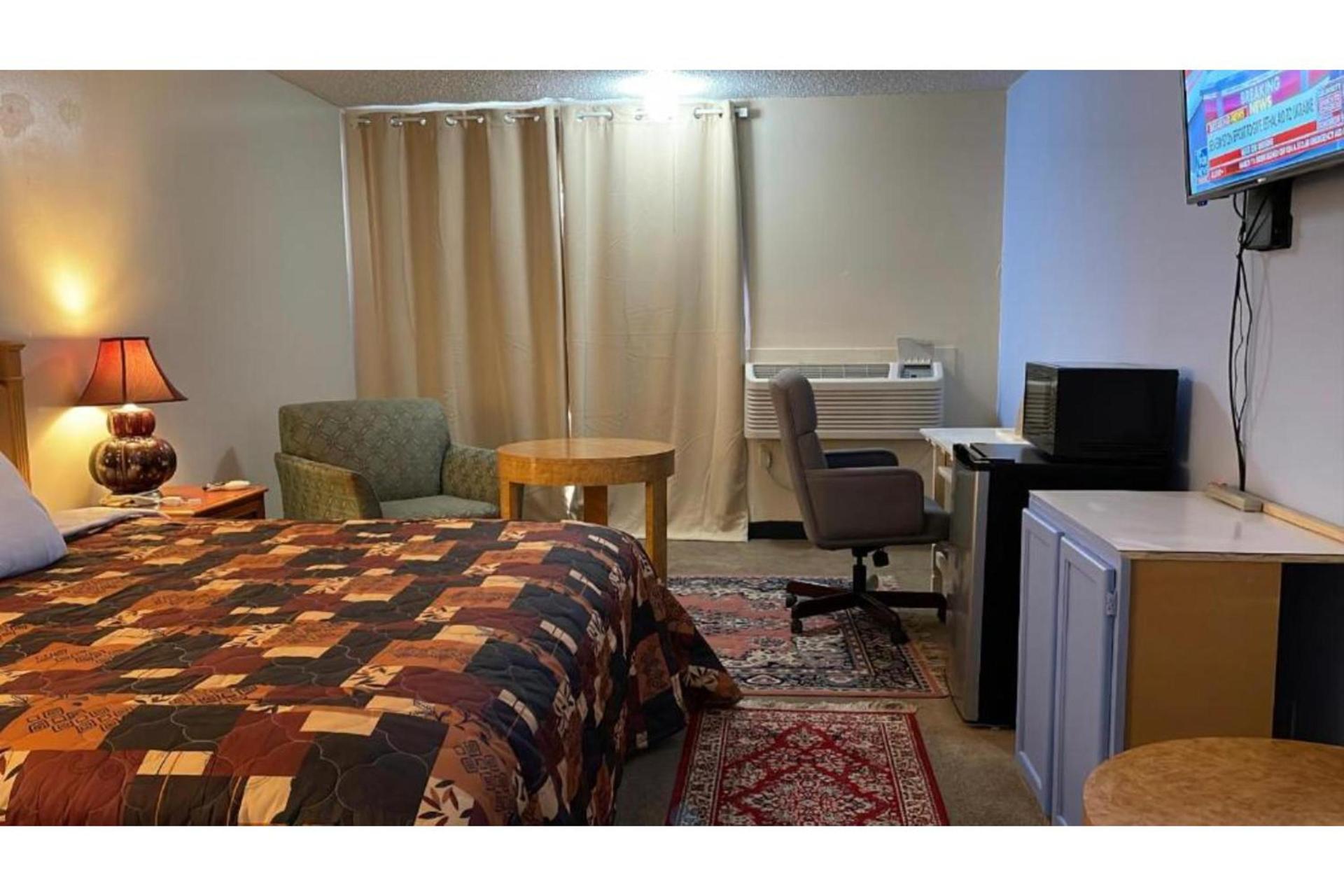 Lake Country Inn photo 17