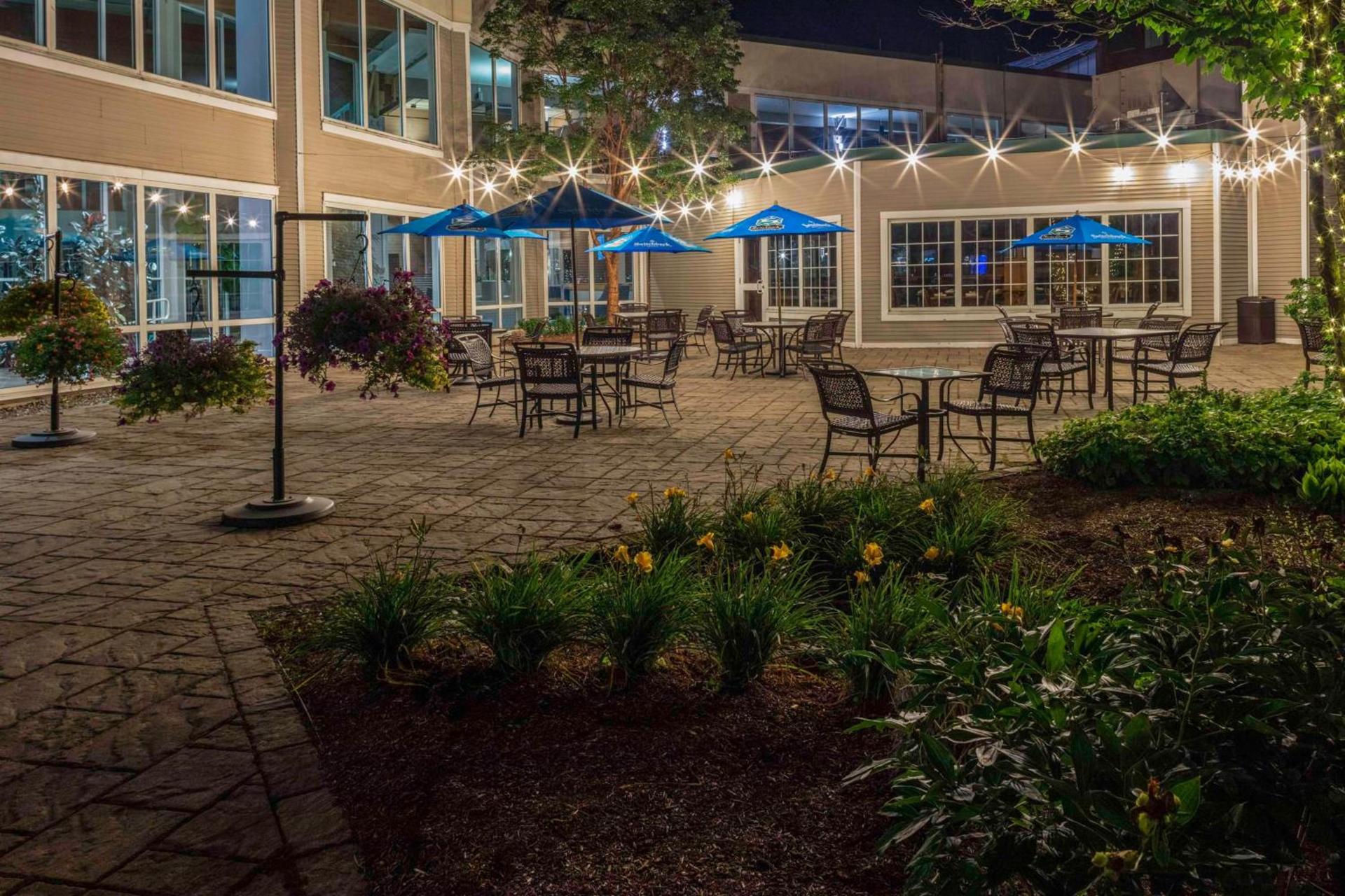 DoubleTree by Hilton Hotel Burlington Vermont photo 6