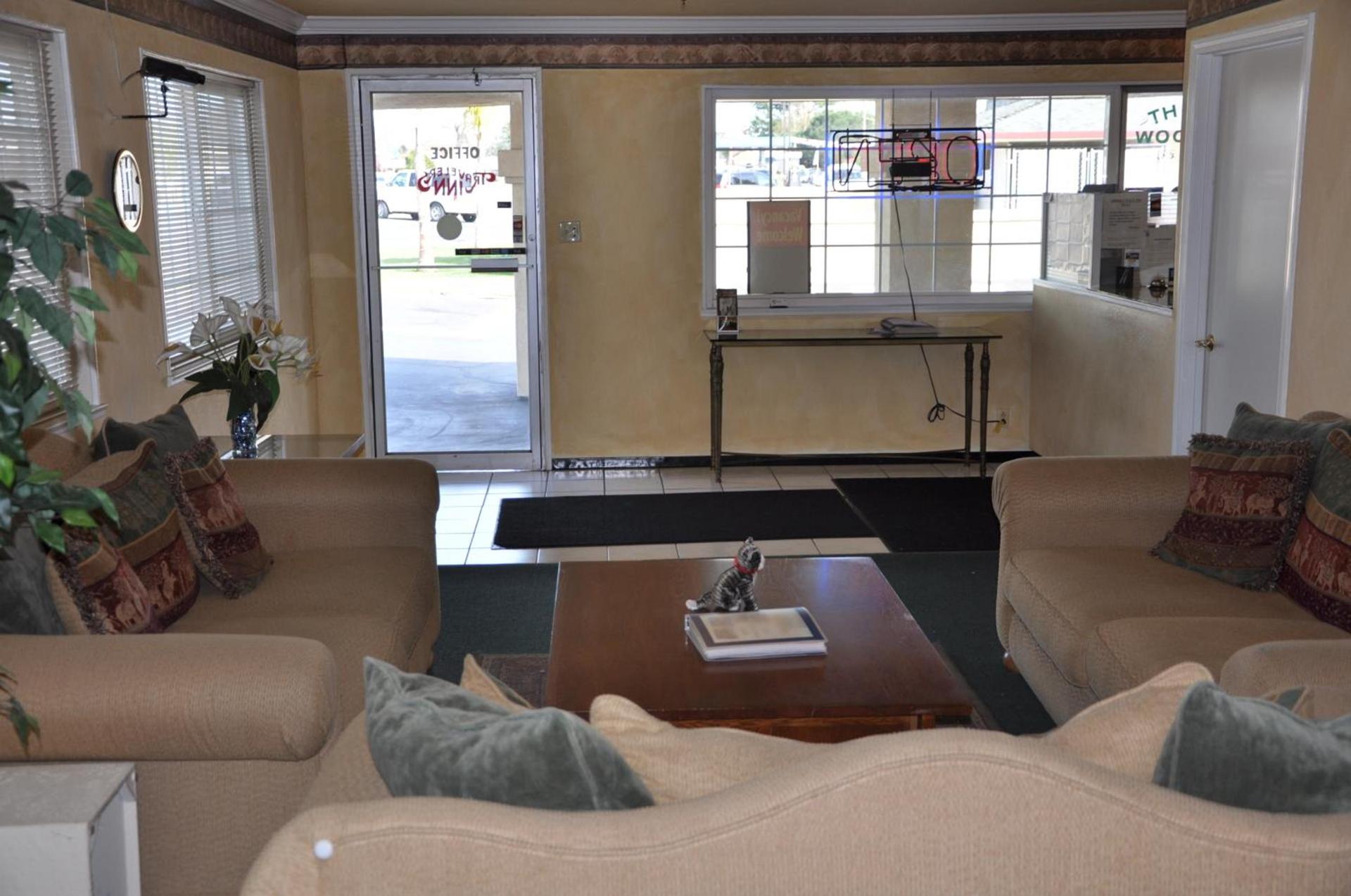 Travelers Inn Manteca photo 4