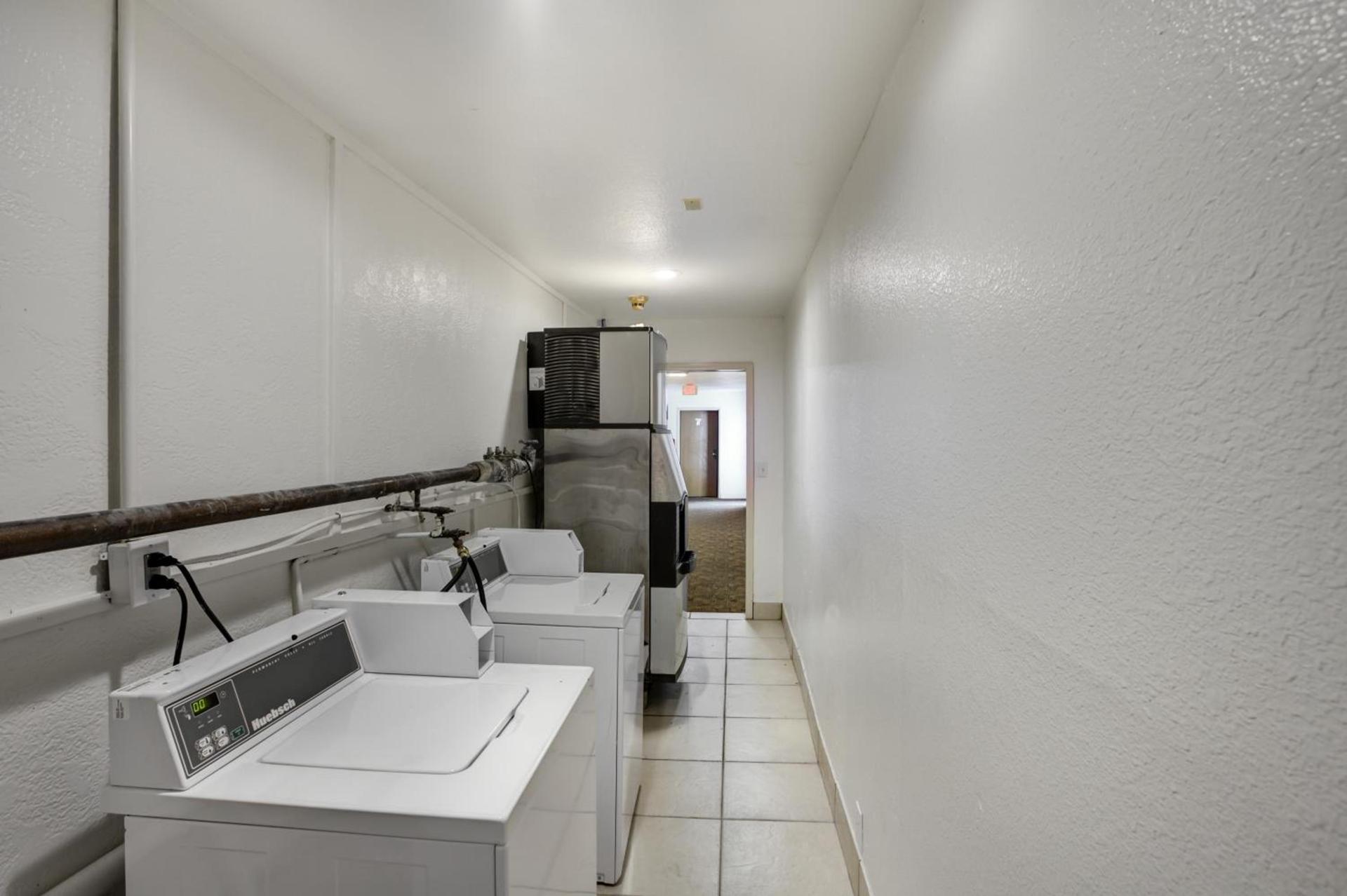 Motel 6-Dallas, TX - South photo 32
