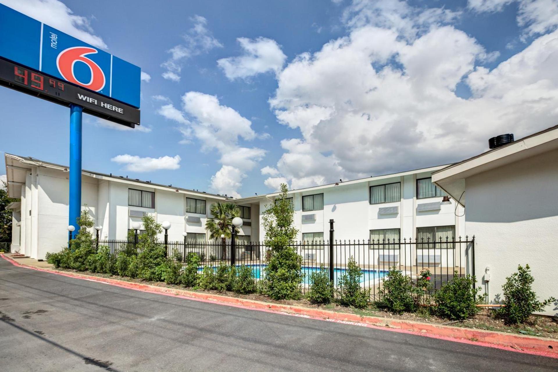 Motel 6-Dallas, TX - South photo 12