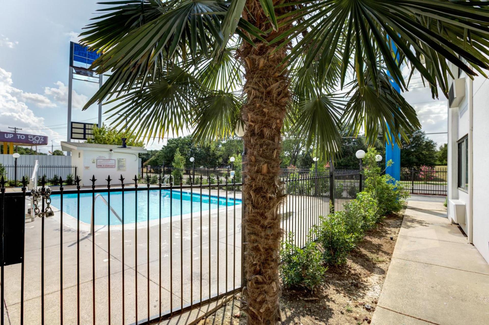 Motel 6-Dallas, TX - South photo 14