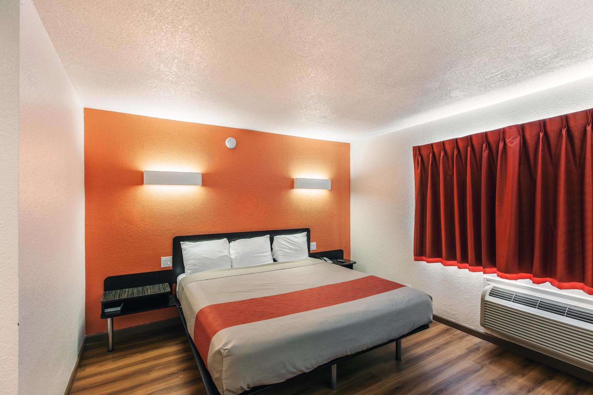 Motel 6-Dallas, TX - South photo 16