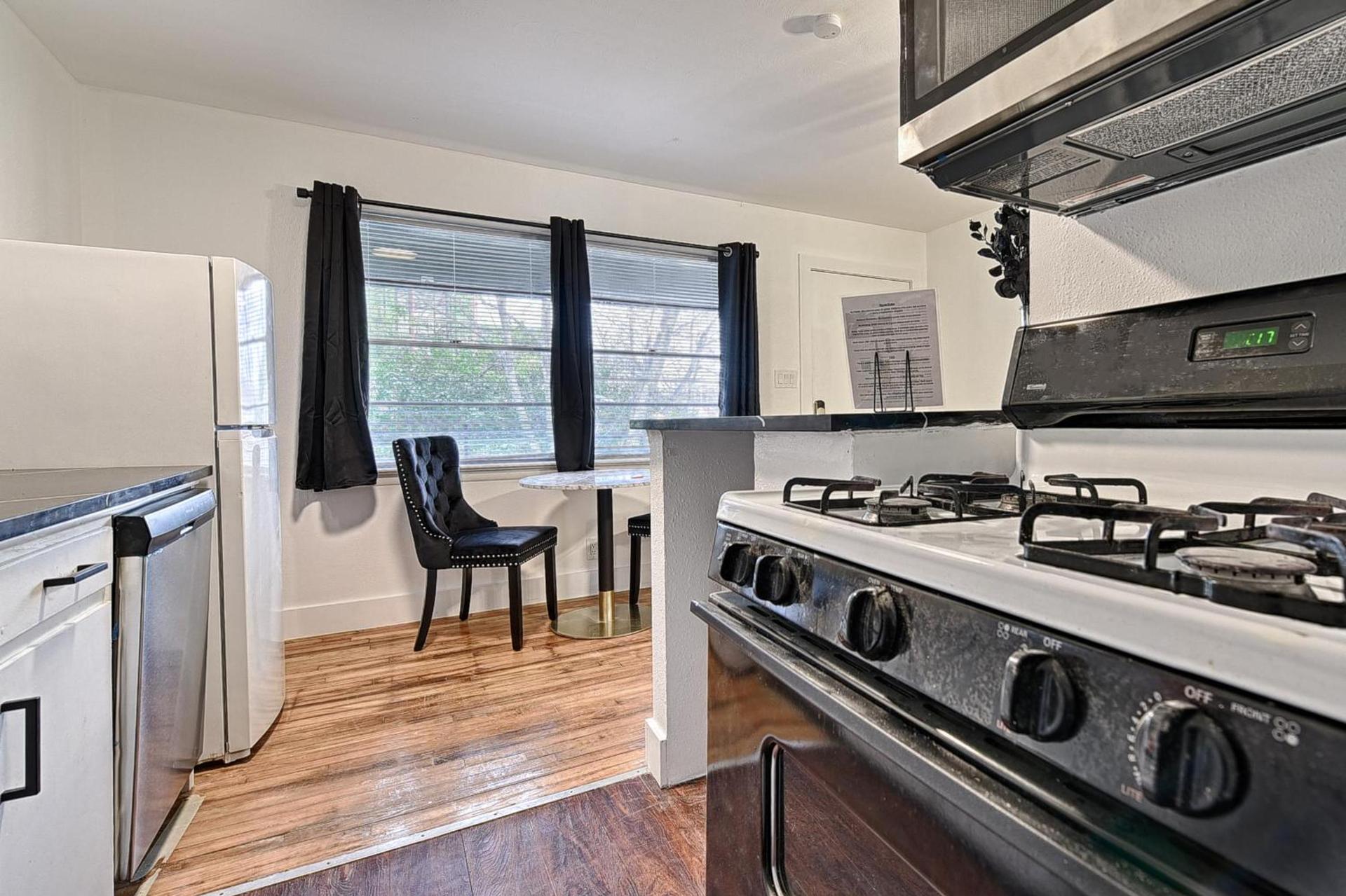 CityPlace bnb Aparthotel photo 17