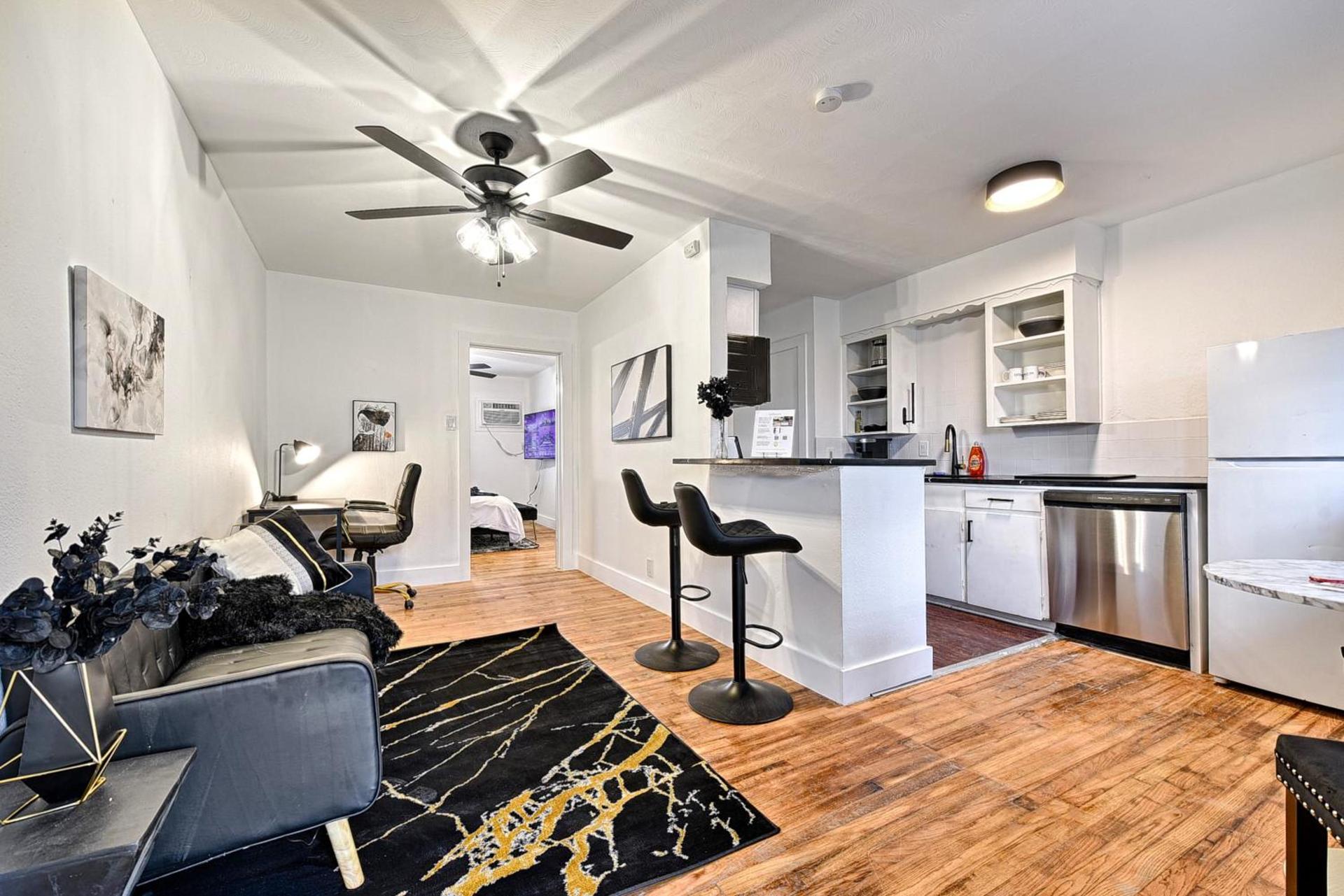 CityPlace bnb Aparthotel photo 2