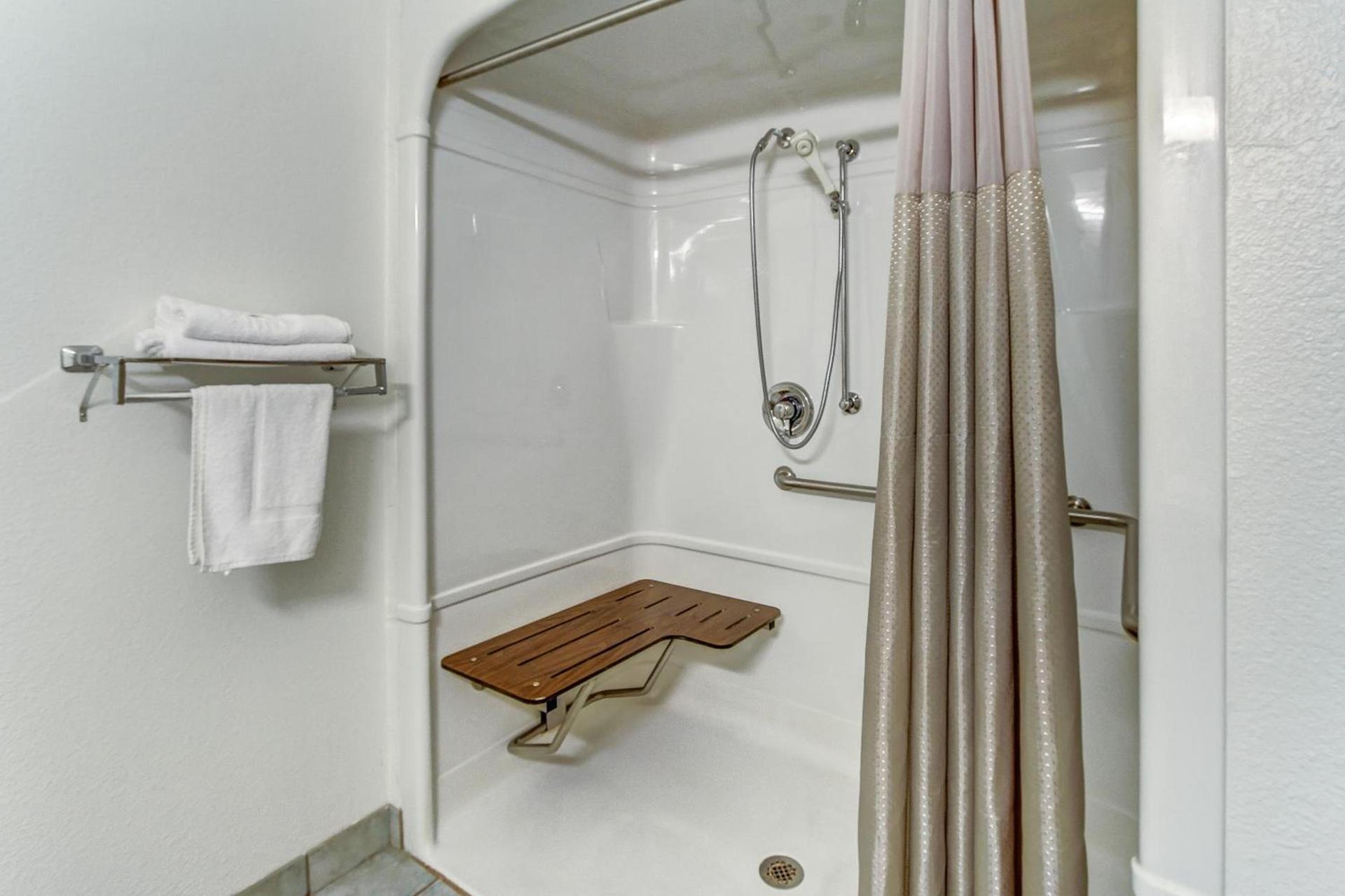 Motel 6-Medina, OH - Cleveland photo 26