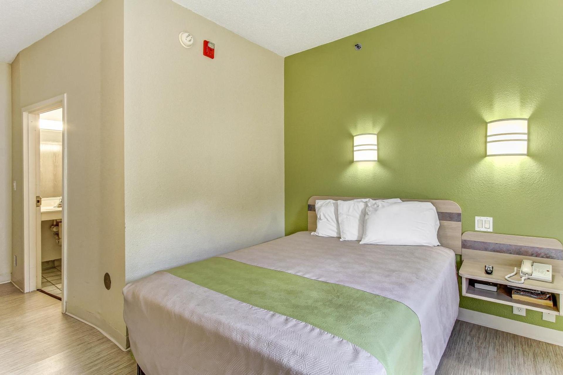 Motel 6-Medina, OH - Cleveland photo 7