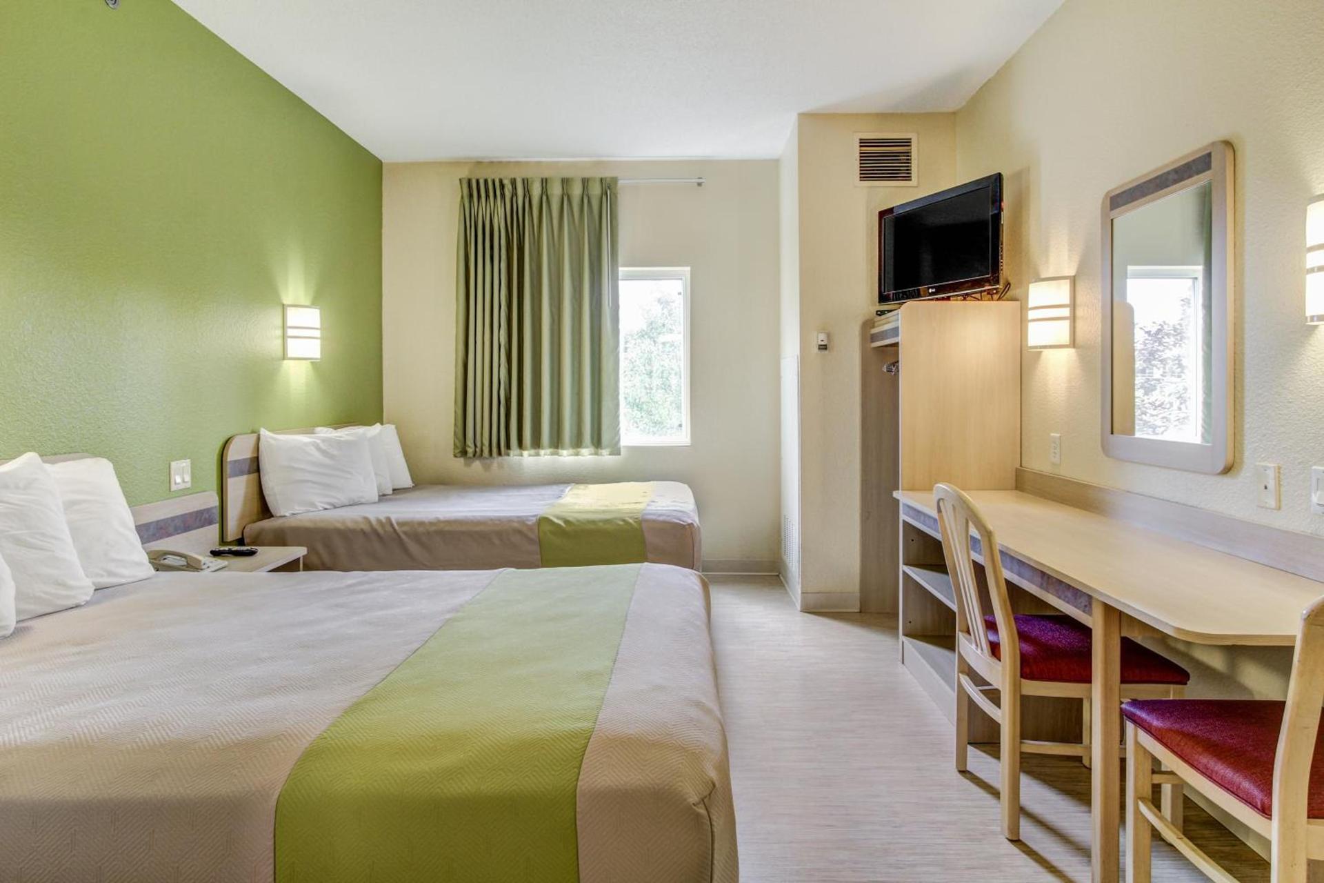 Motel 6-Medina, OH - Cleveland photo 10