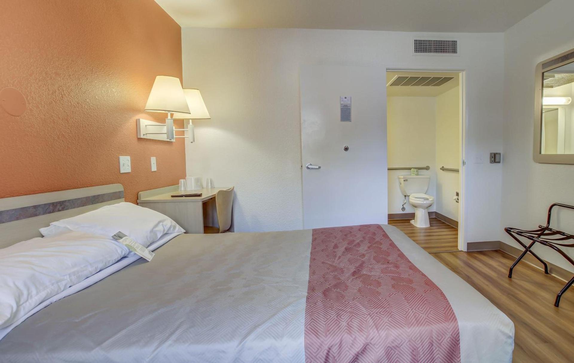 Motel 6-Grants Pass, OR photo 25