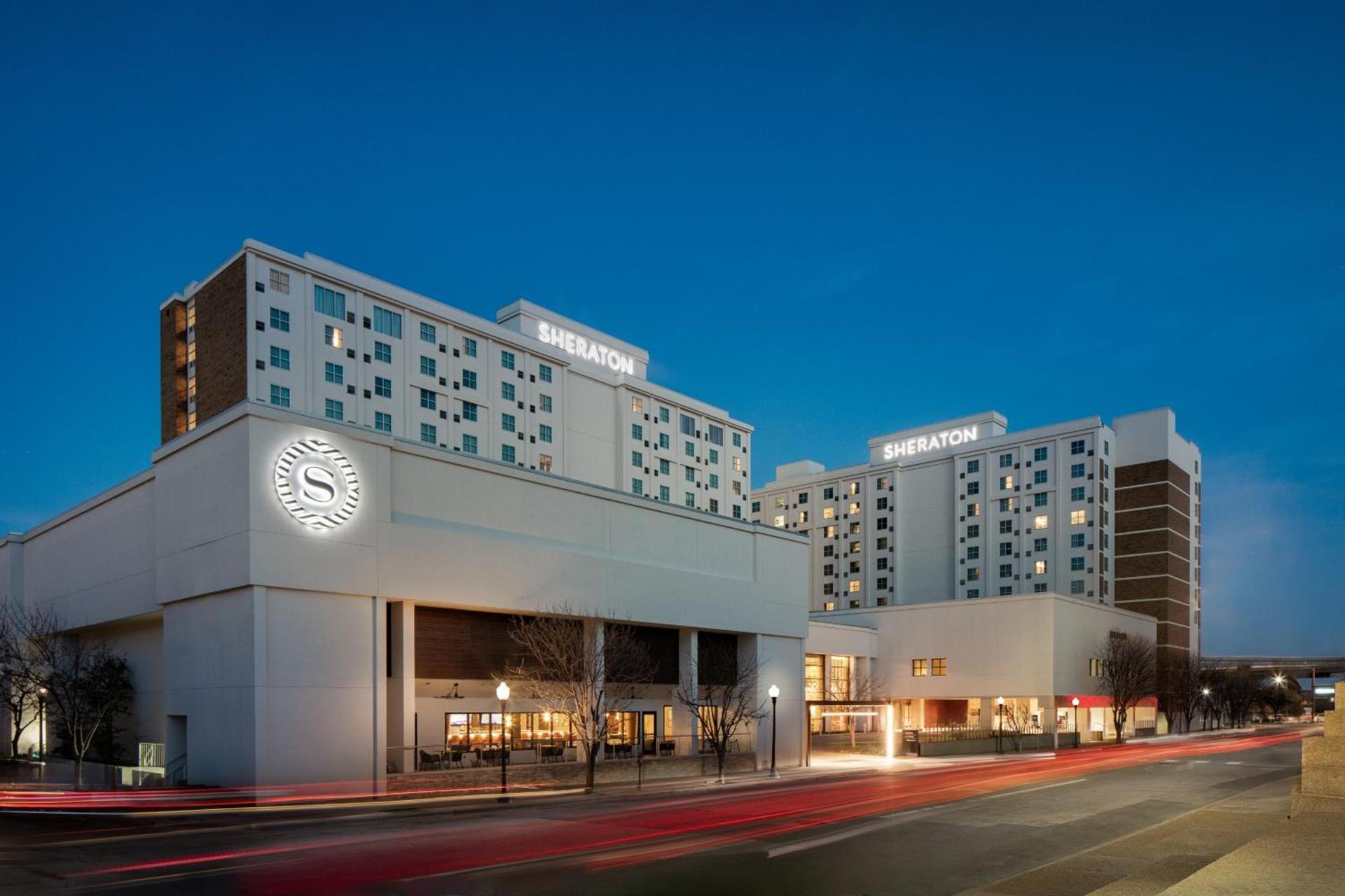 Sheraton Fort Worth Downtown Hotel photo 2