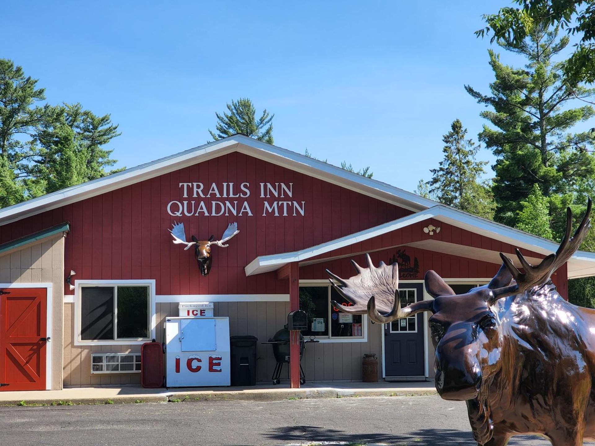 Trails INN Quadna Mountain Motel & RV Park photo 1