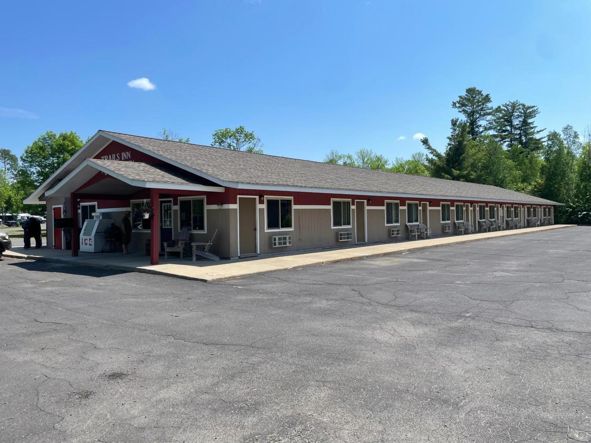 Trails INN Quadna Mountain Motel & RV Park photo 20