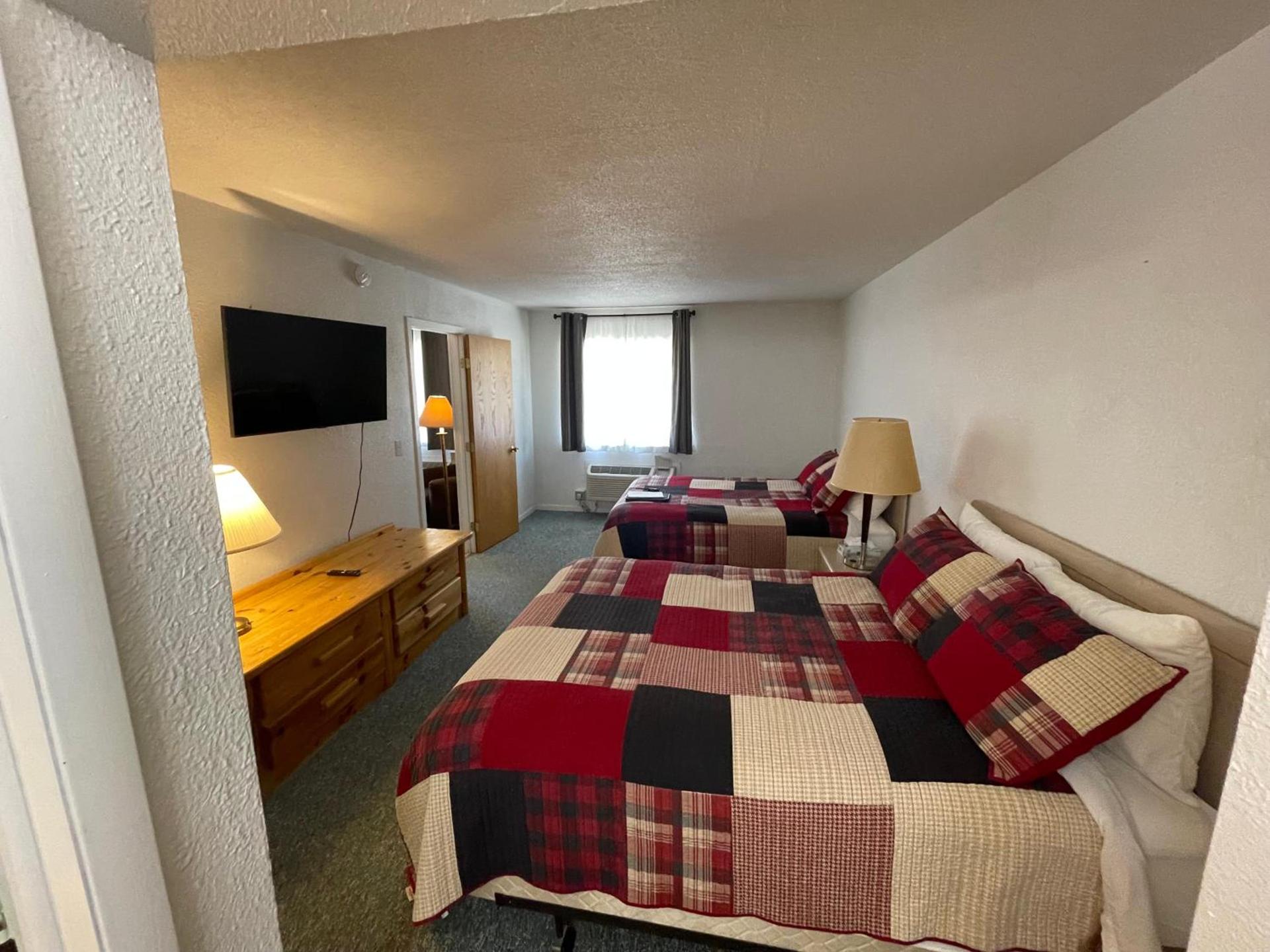 Trails INN Quadna Mountain Motel & RV Park photo 32