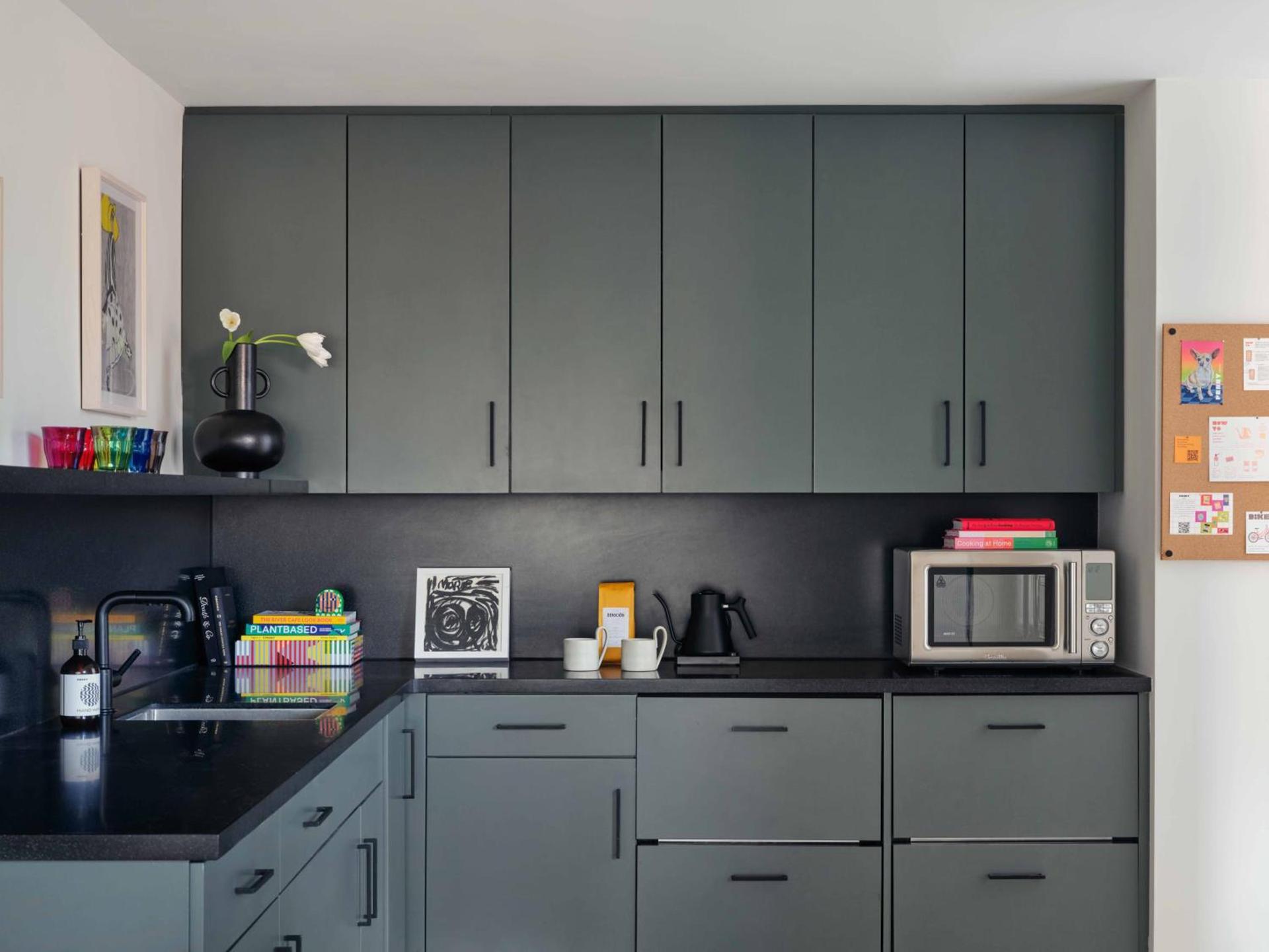 Penny Williamsburg photo 12
