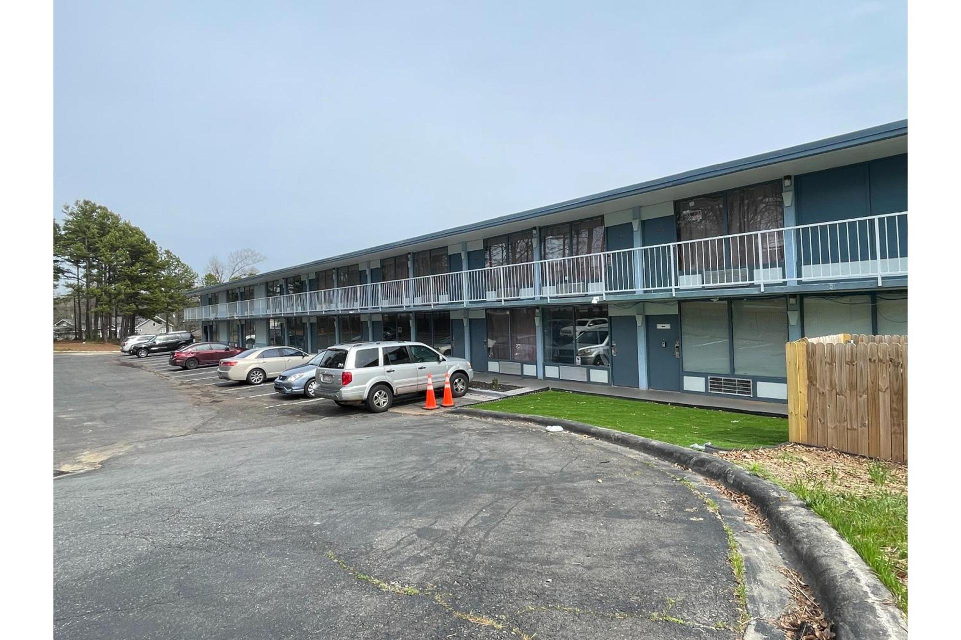 Lamplighter Inn by OYO Charlotte Airport Area photo 4