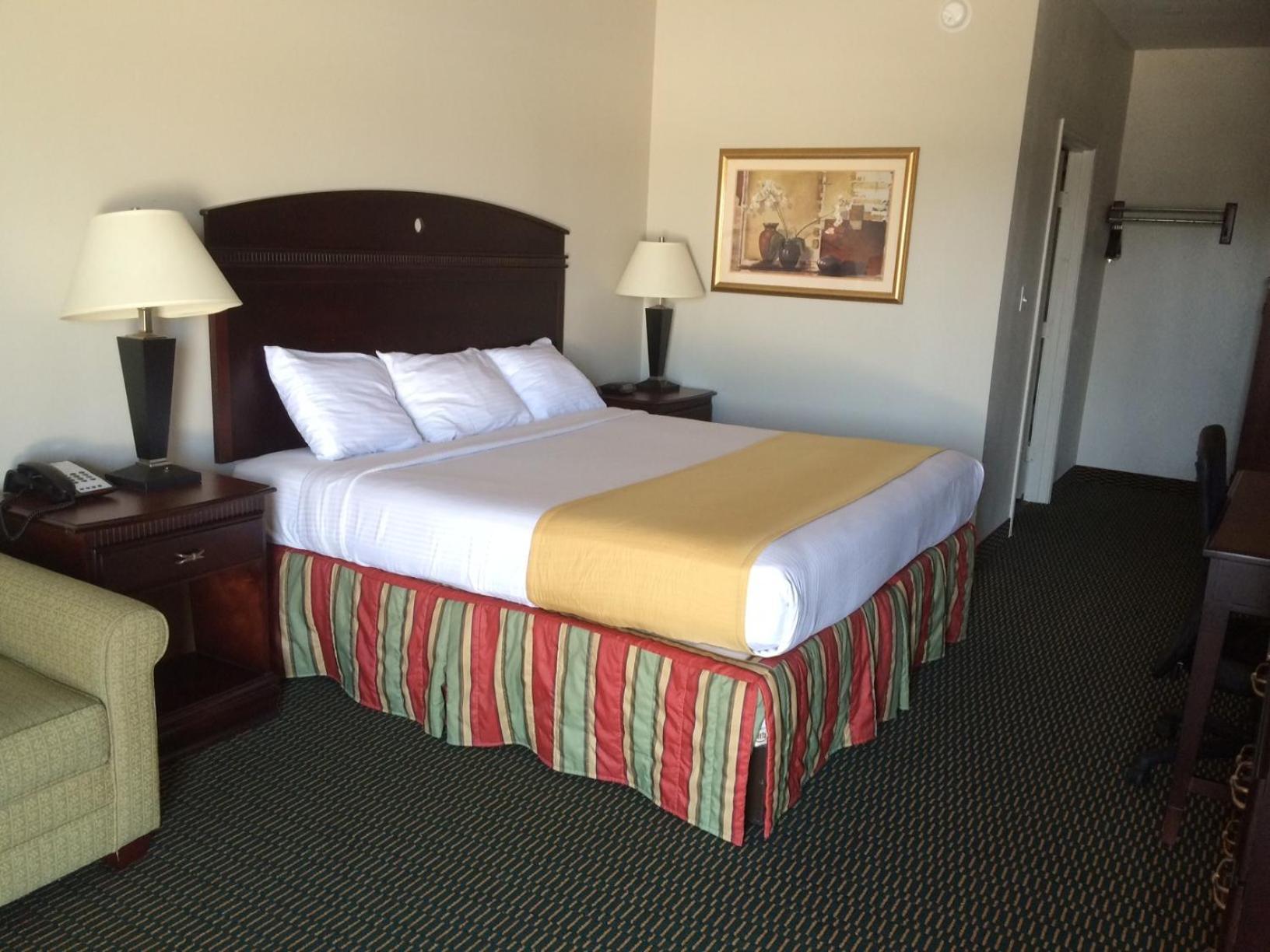 Express Inn photo 5