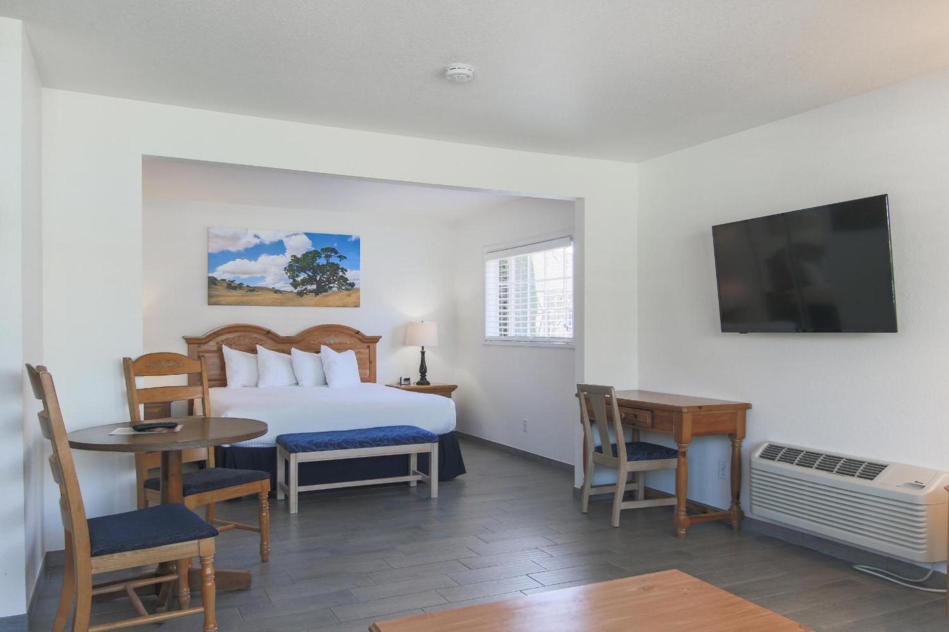 Solvang Inn & Cottages photo 13