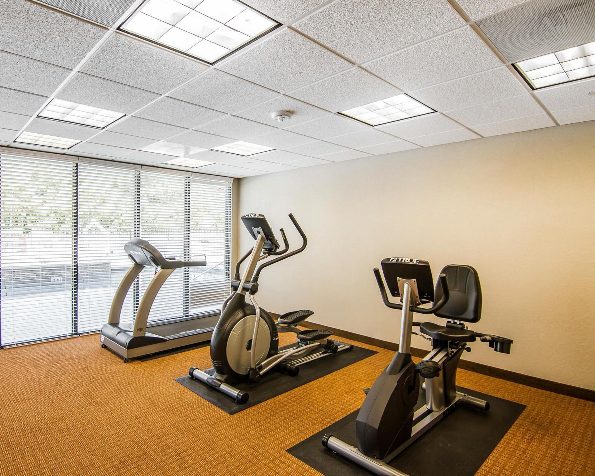 MainStay Suites Lufkin photo 9