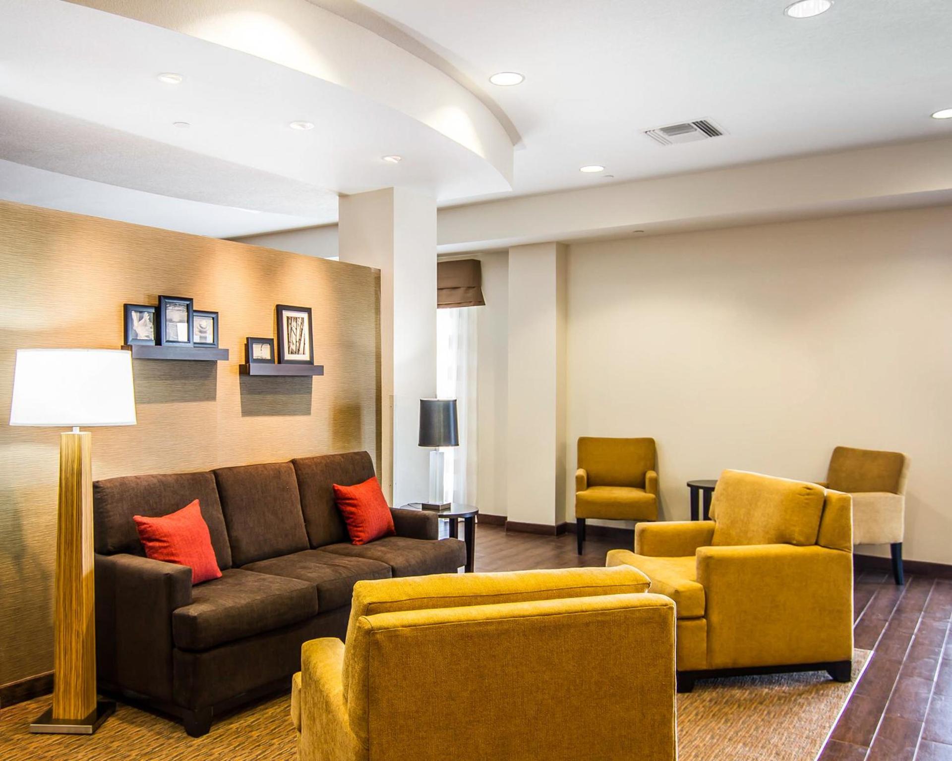 MainStay Suites Lufkin photo 16