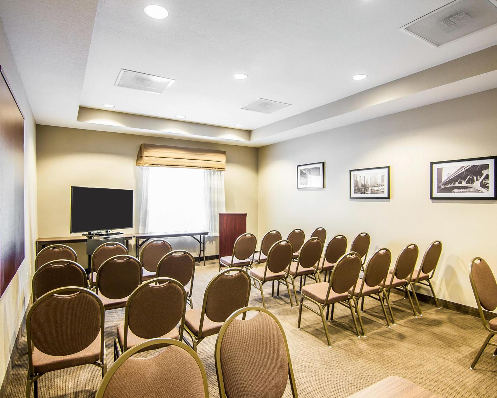 MainStay Suites Lufkin photo 18