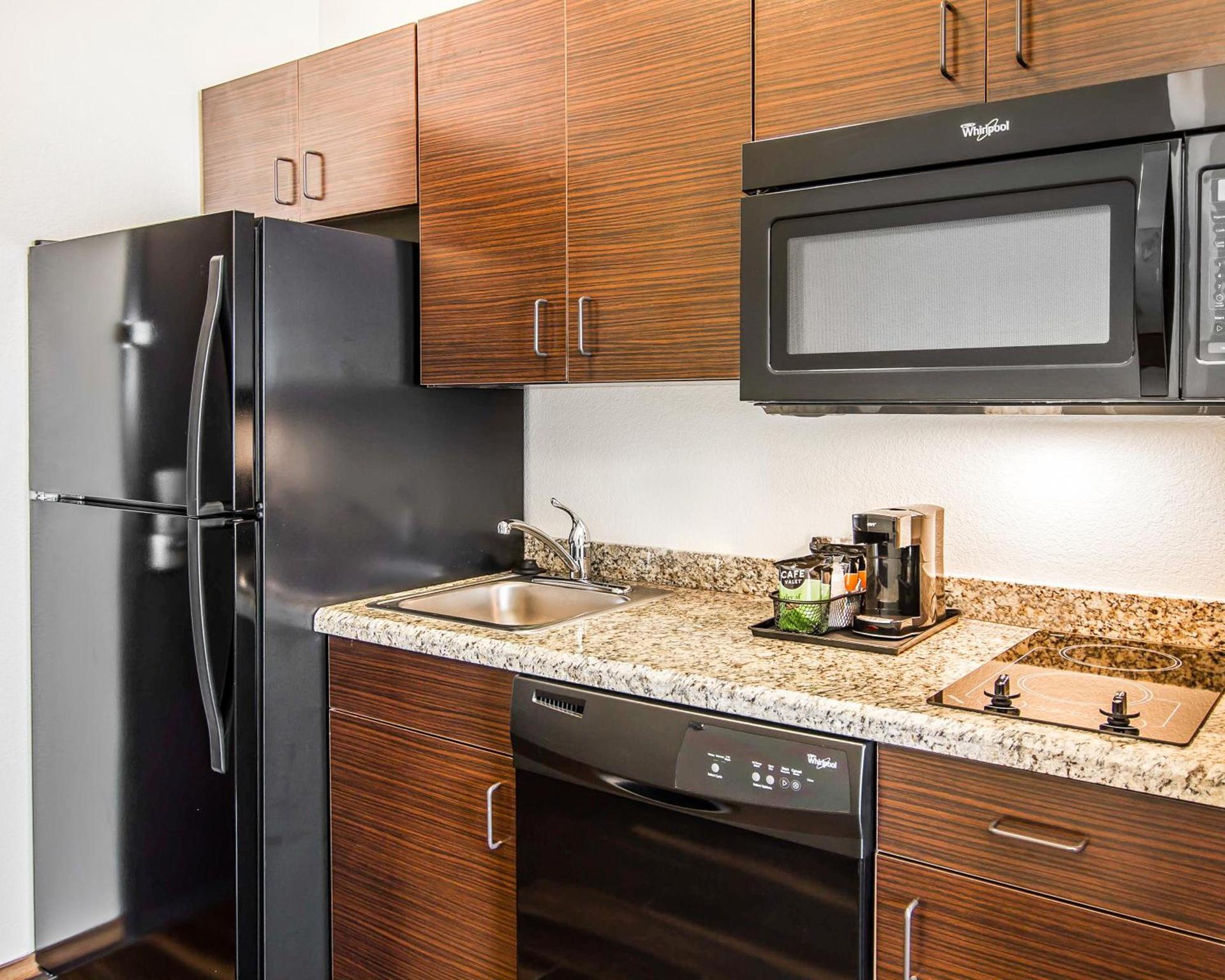 MainStay Suites Lufkin photo 32