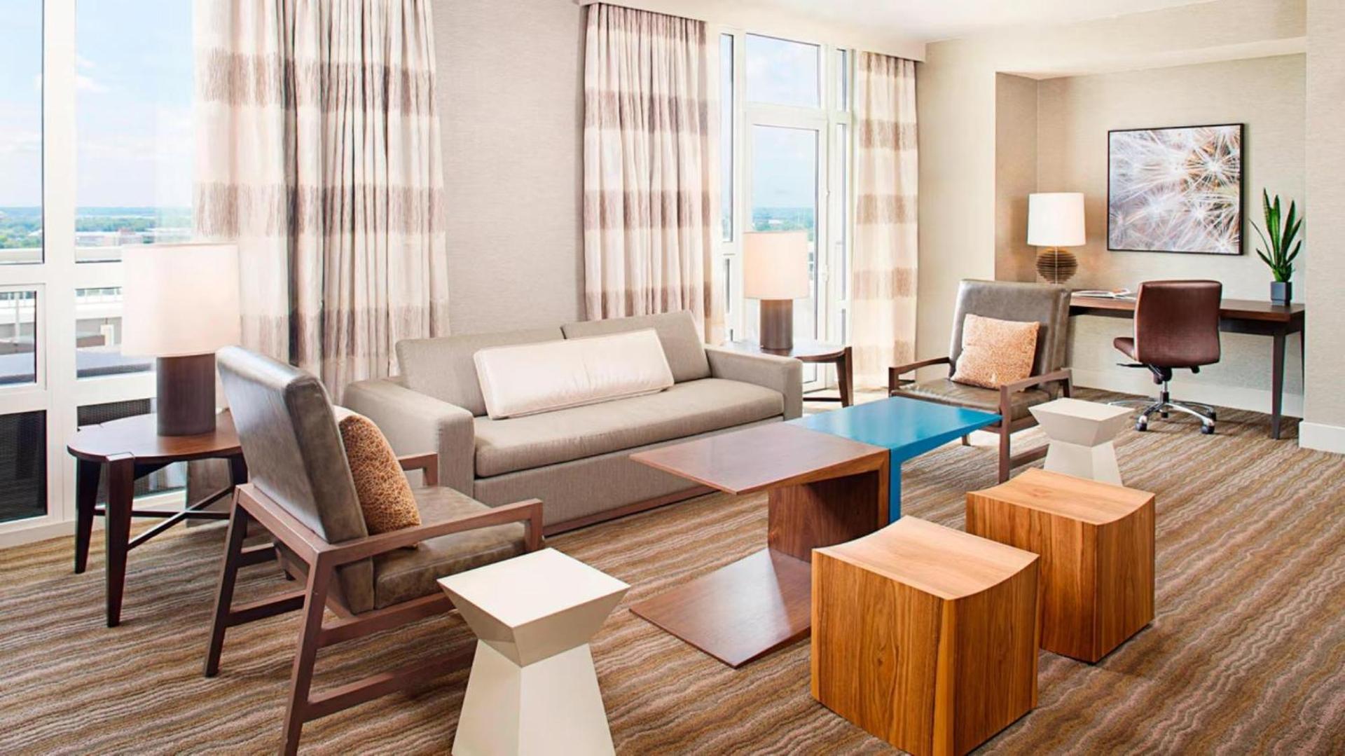 The Westin Chicago North Shore photo 2