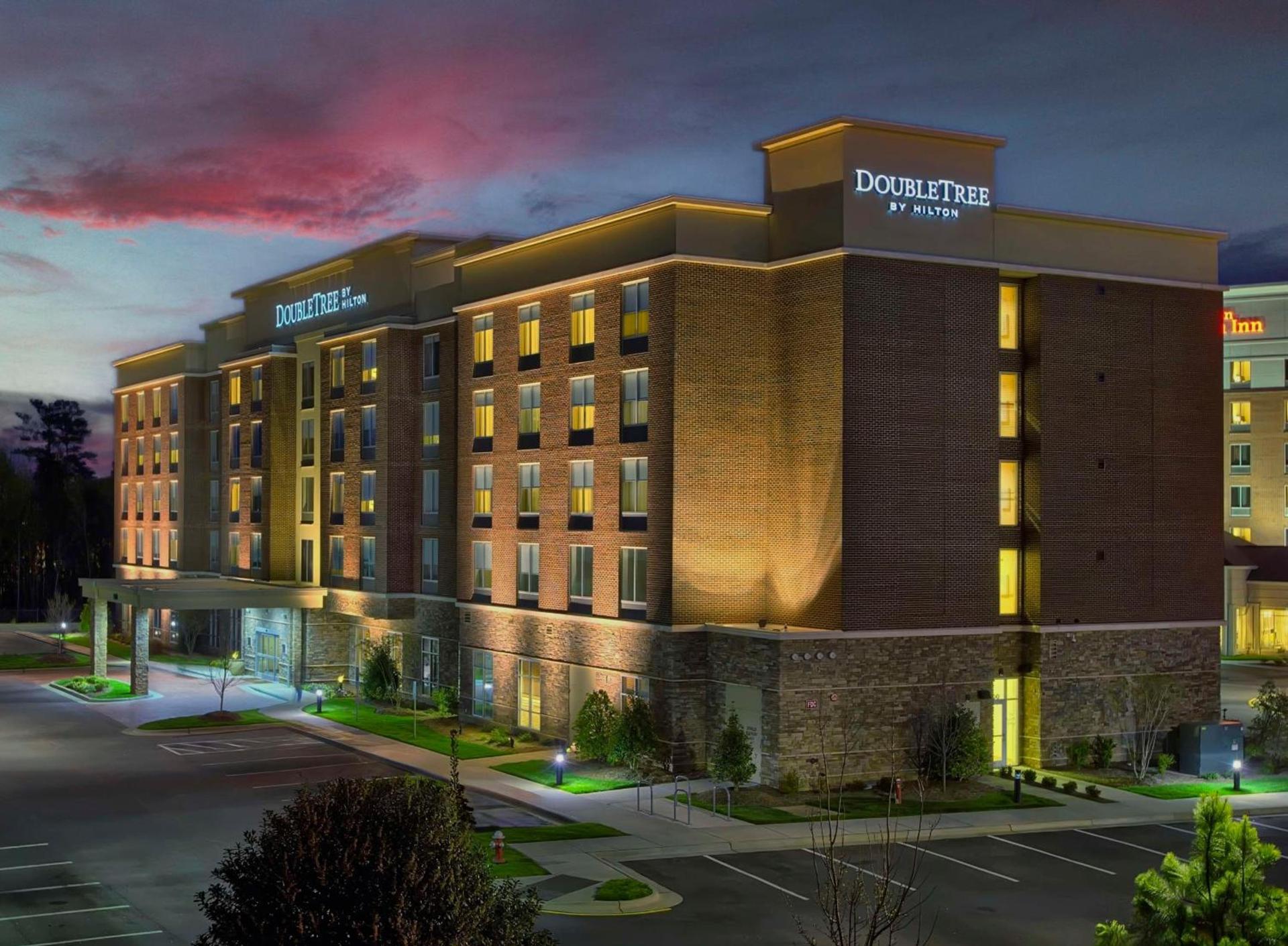 DoubleTree by Hilton Raleigh-Cary photo 3
