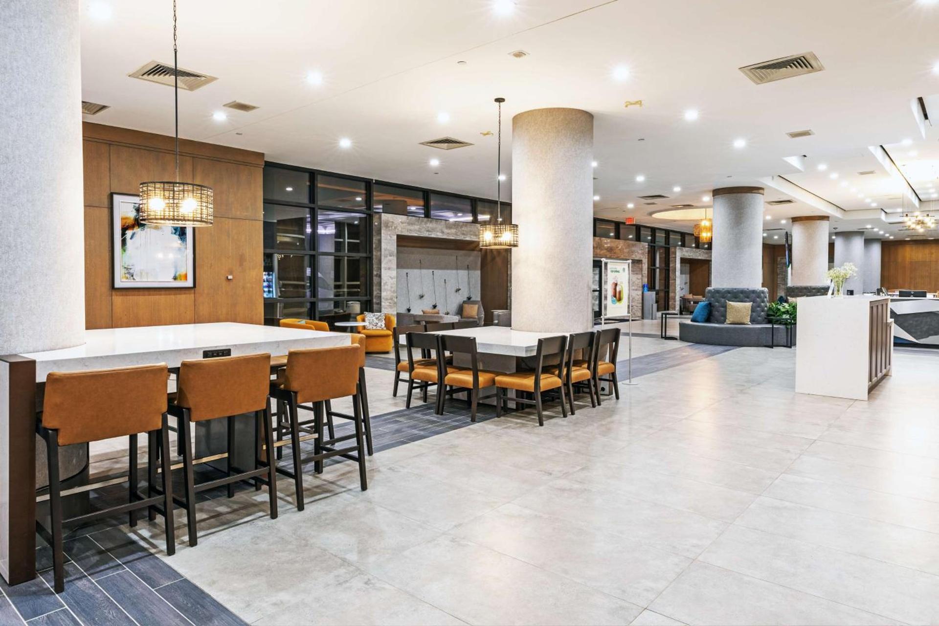 DoubleTree by Hilton Tulsa - Warren Place photo 62
