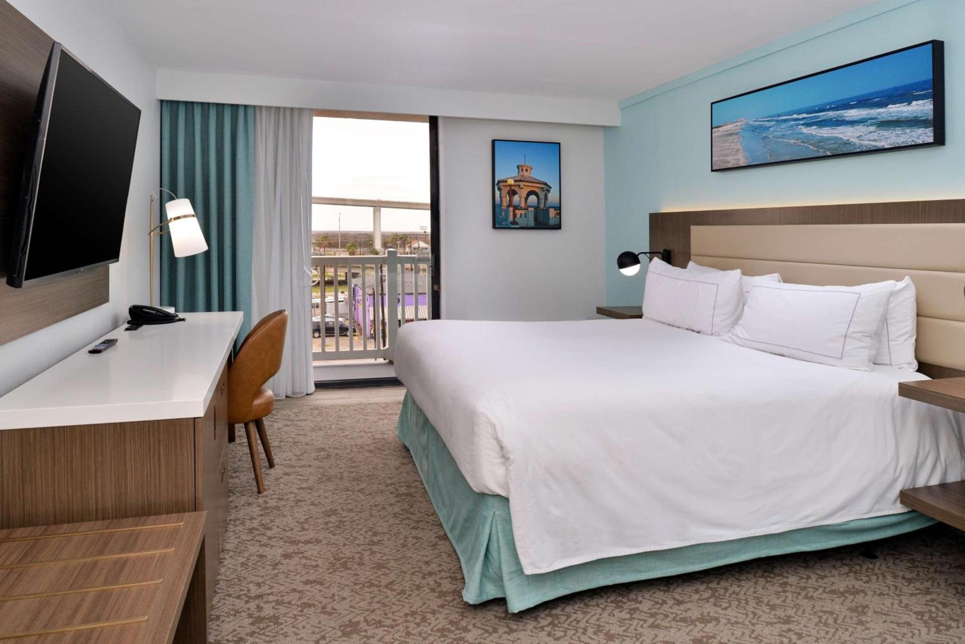DoubleTree by Hilton Corpus Christi Beachfront photo 14