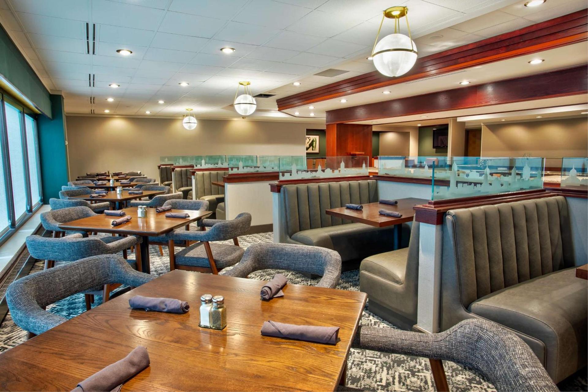 DoubleTree by Hilton Lansing photo 16