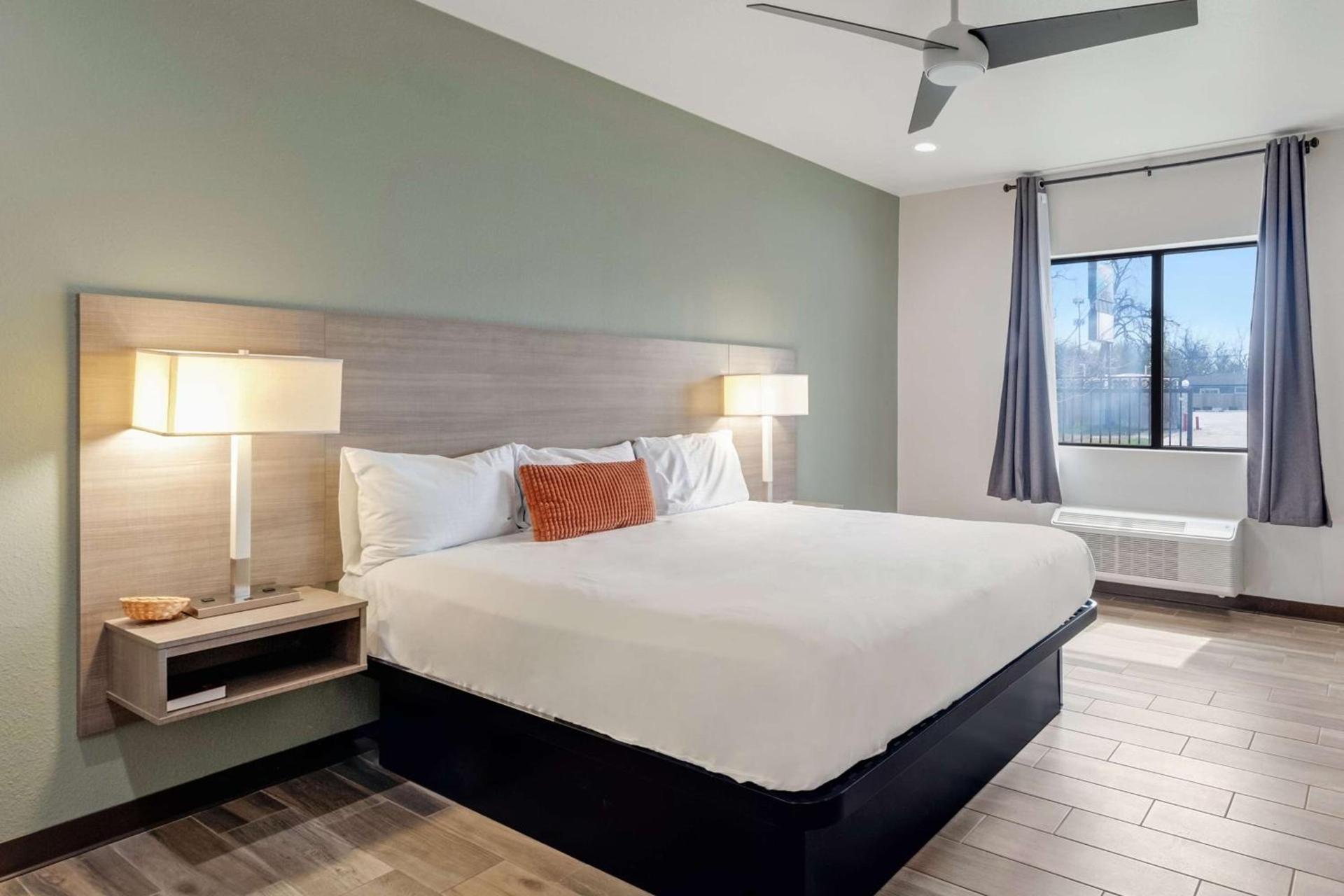 Americas Best Value Inn San Antonio Downtown Riverwalk photo 20