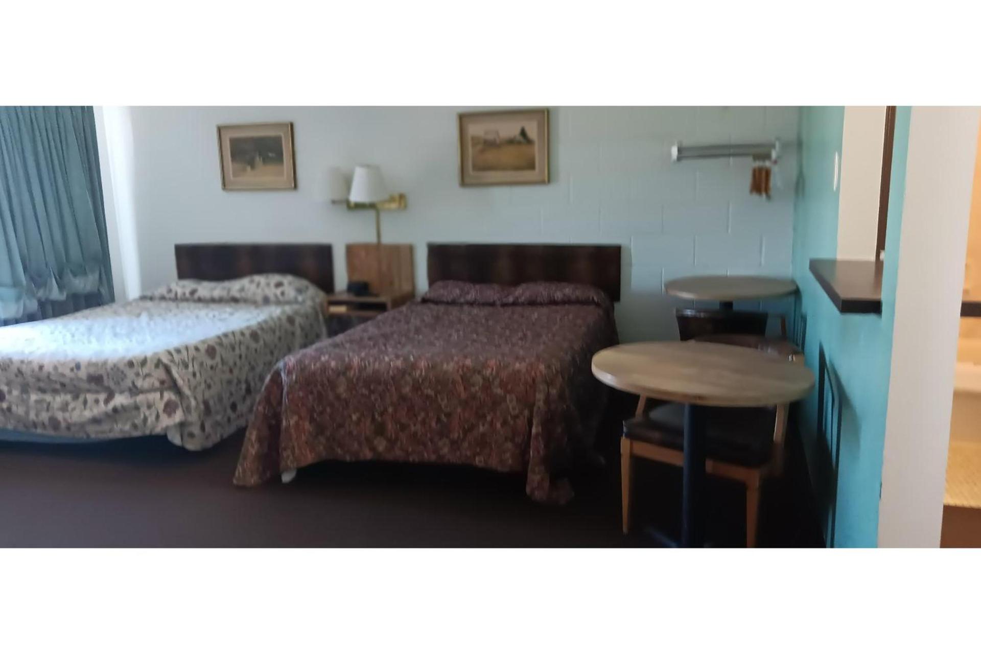 Scotwood Motel by OYO Washburn ND photo 27