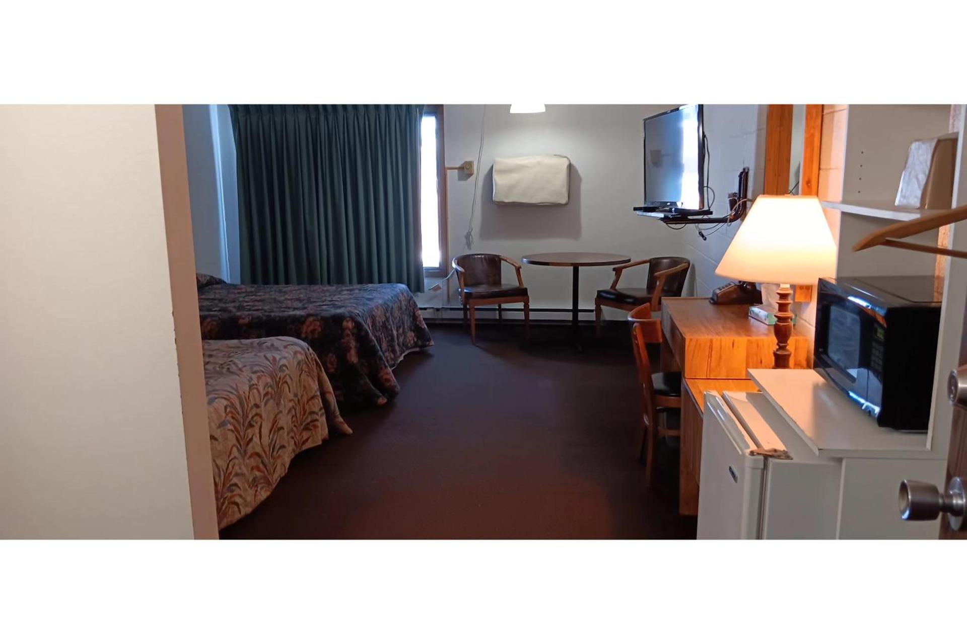 Scotwood Motel by OYO Washburn ND photo 34
