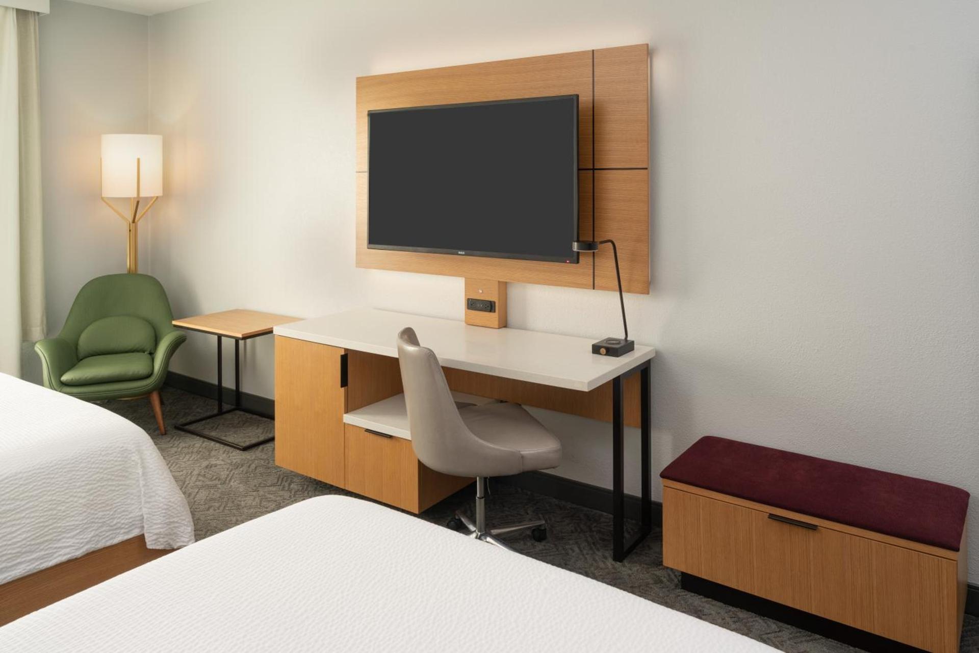 DoubleTree by Hilton Houston Westchase photo 9