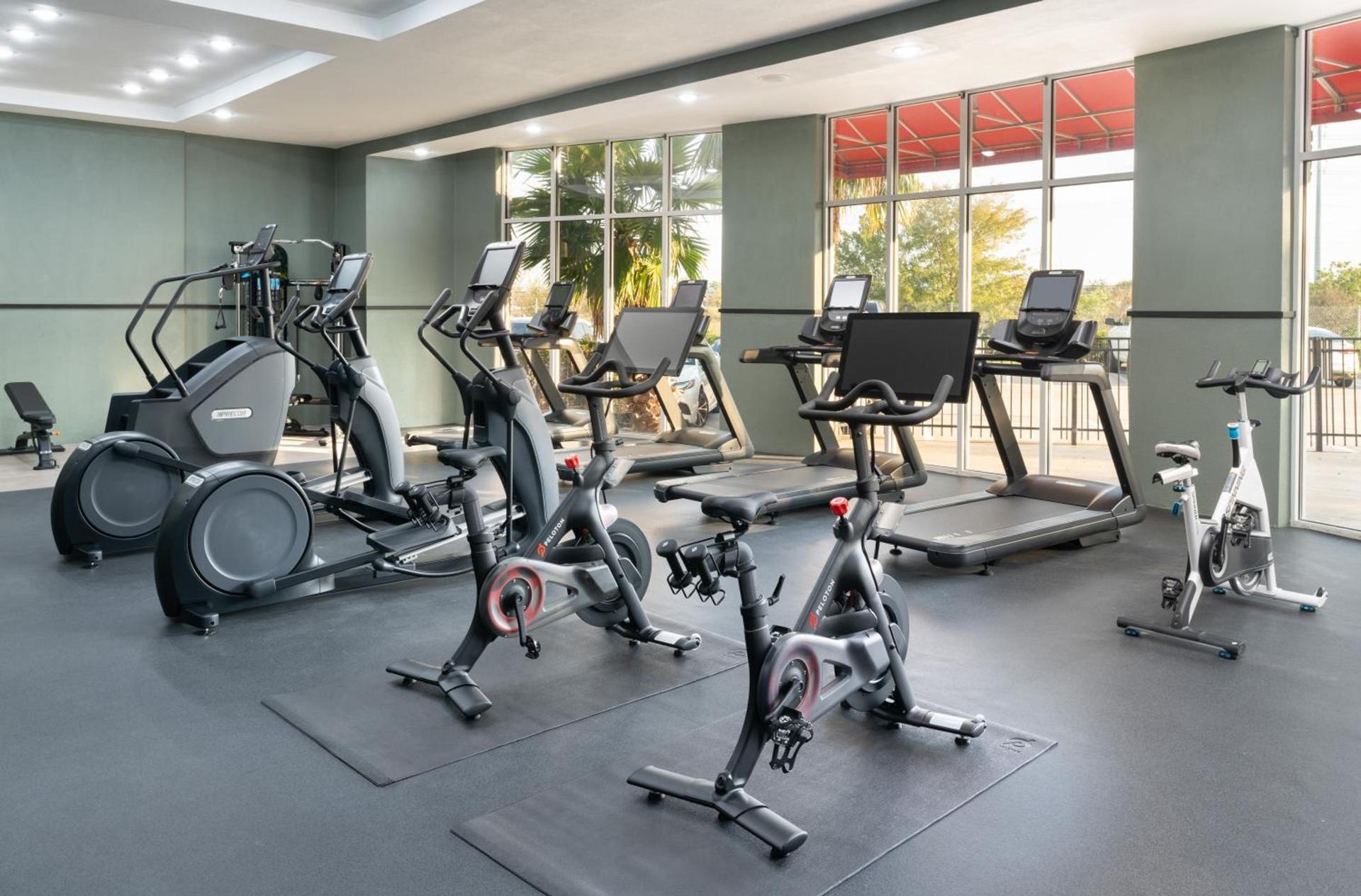 DoubleTree by Hilton Houston Westchase photo 4