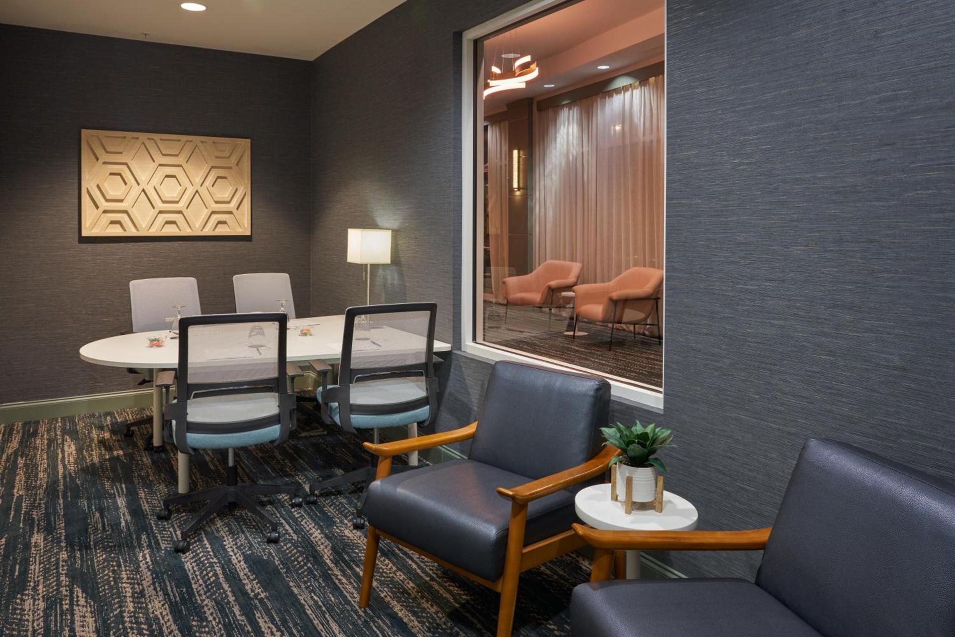 DoubleTree by Hilton Houston Westchase photo 21