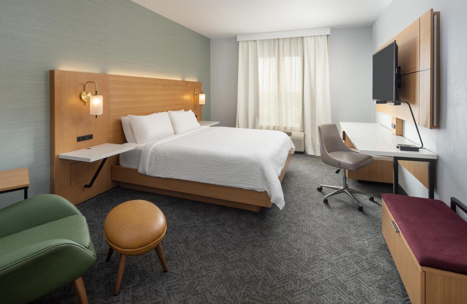 DoubleTree by Hilton Houston Westchase photo 43