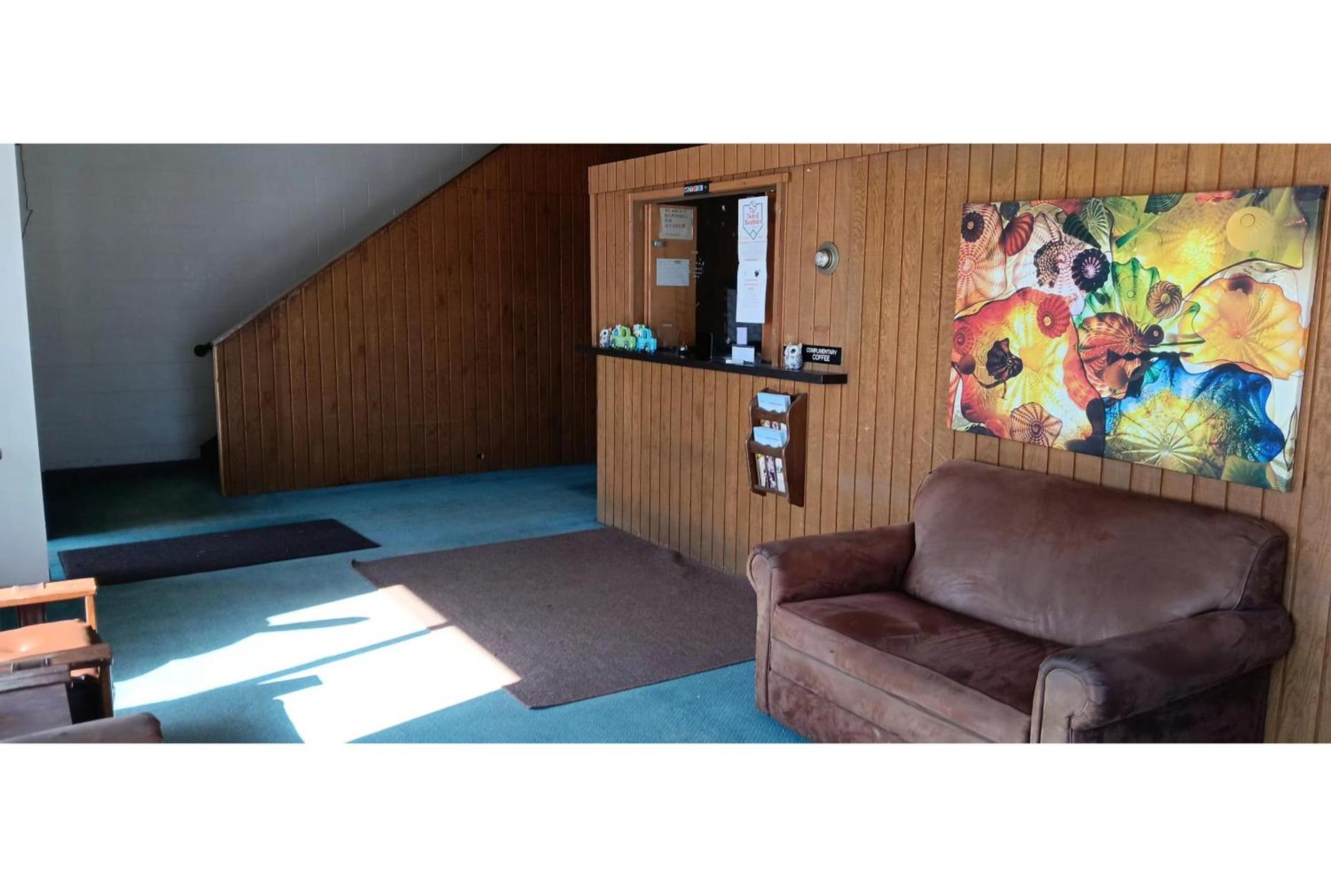 Scotwood Motel by OYO Washburn ND photo 52