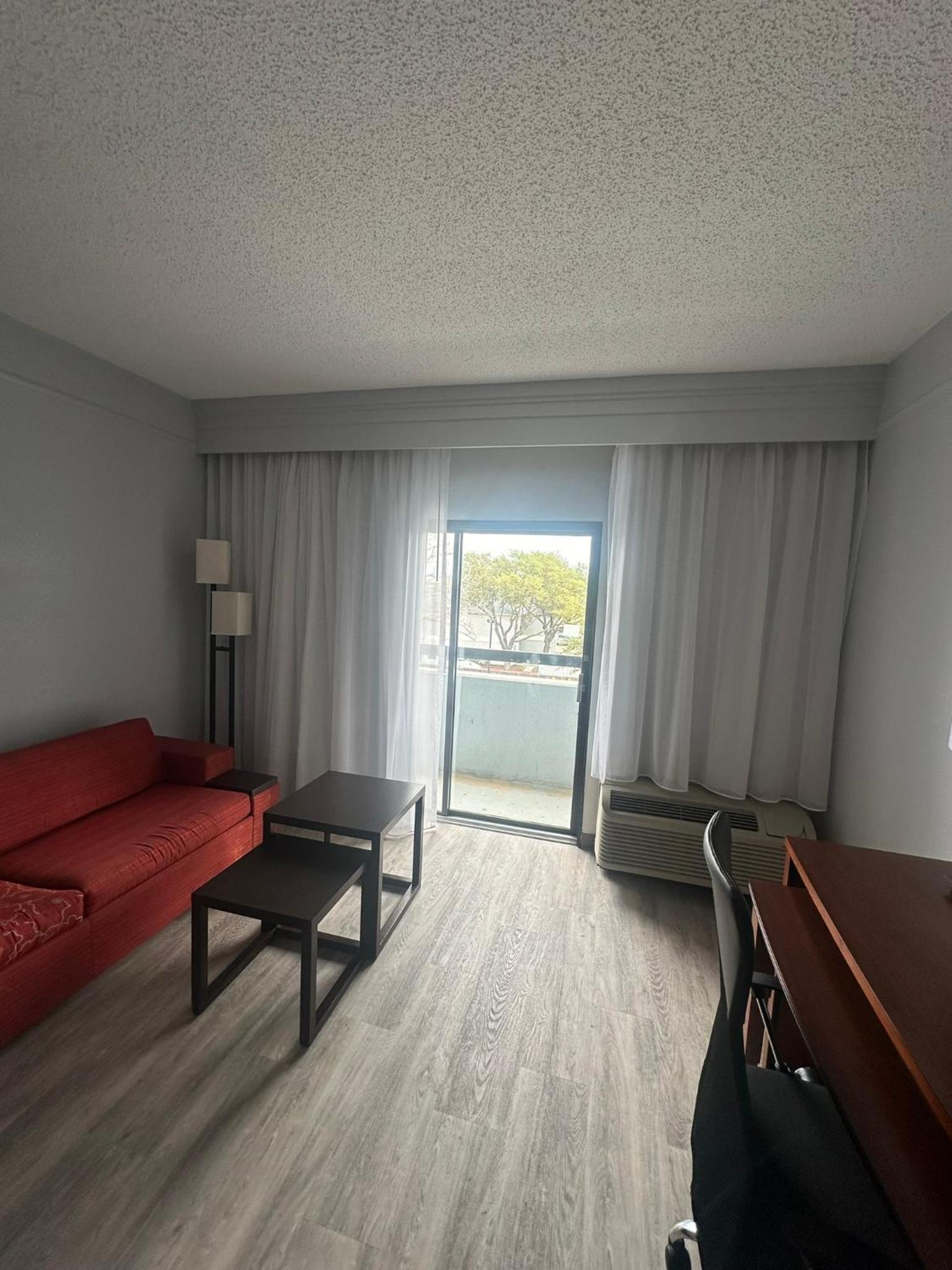 Super 8 by Wyndham Dallas Love Field Airport photo 64
