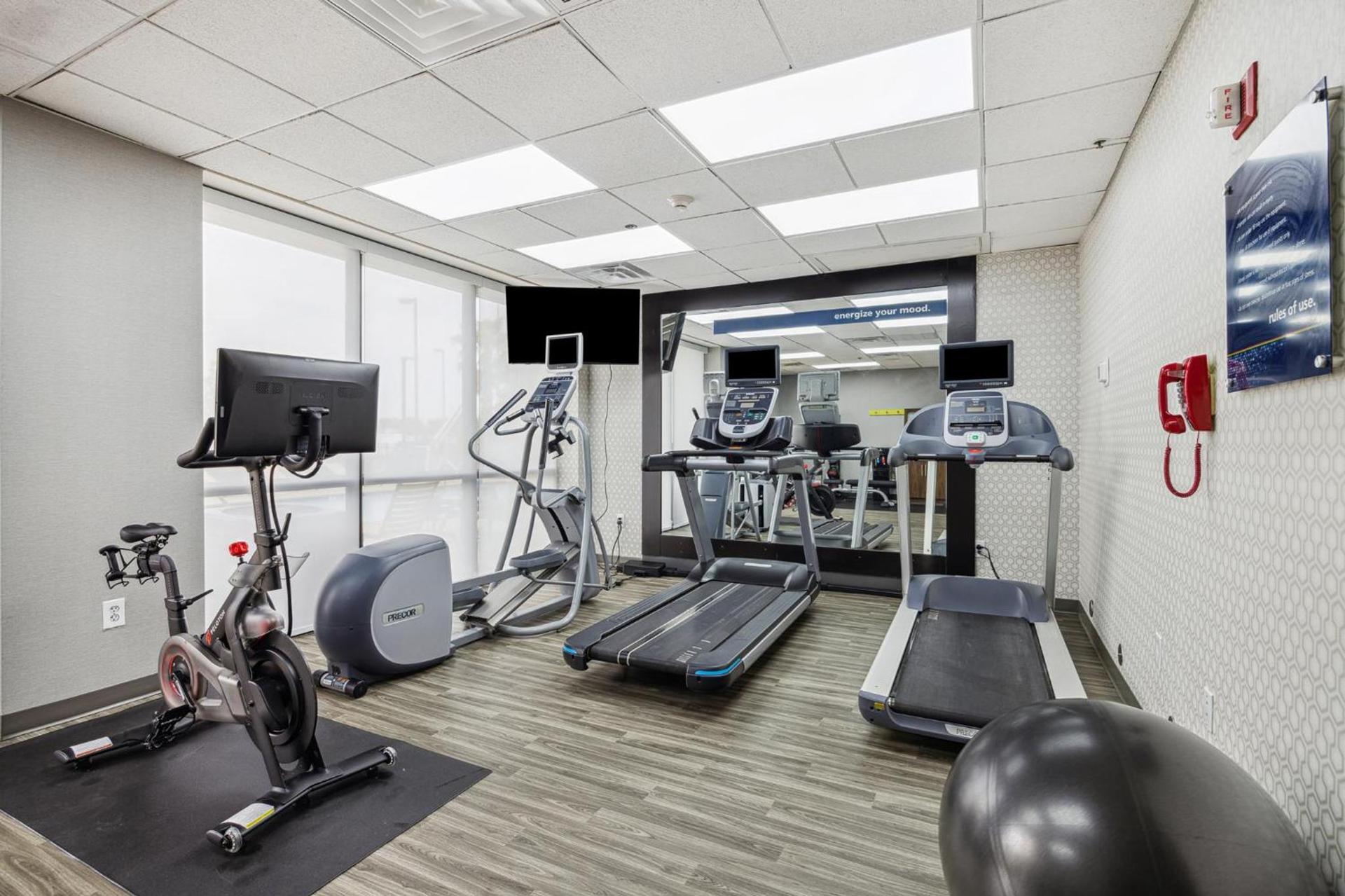 Hampton Inn - Houston/Brookhollow photo 50