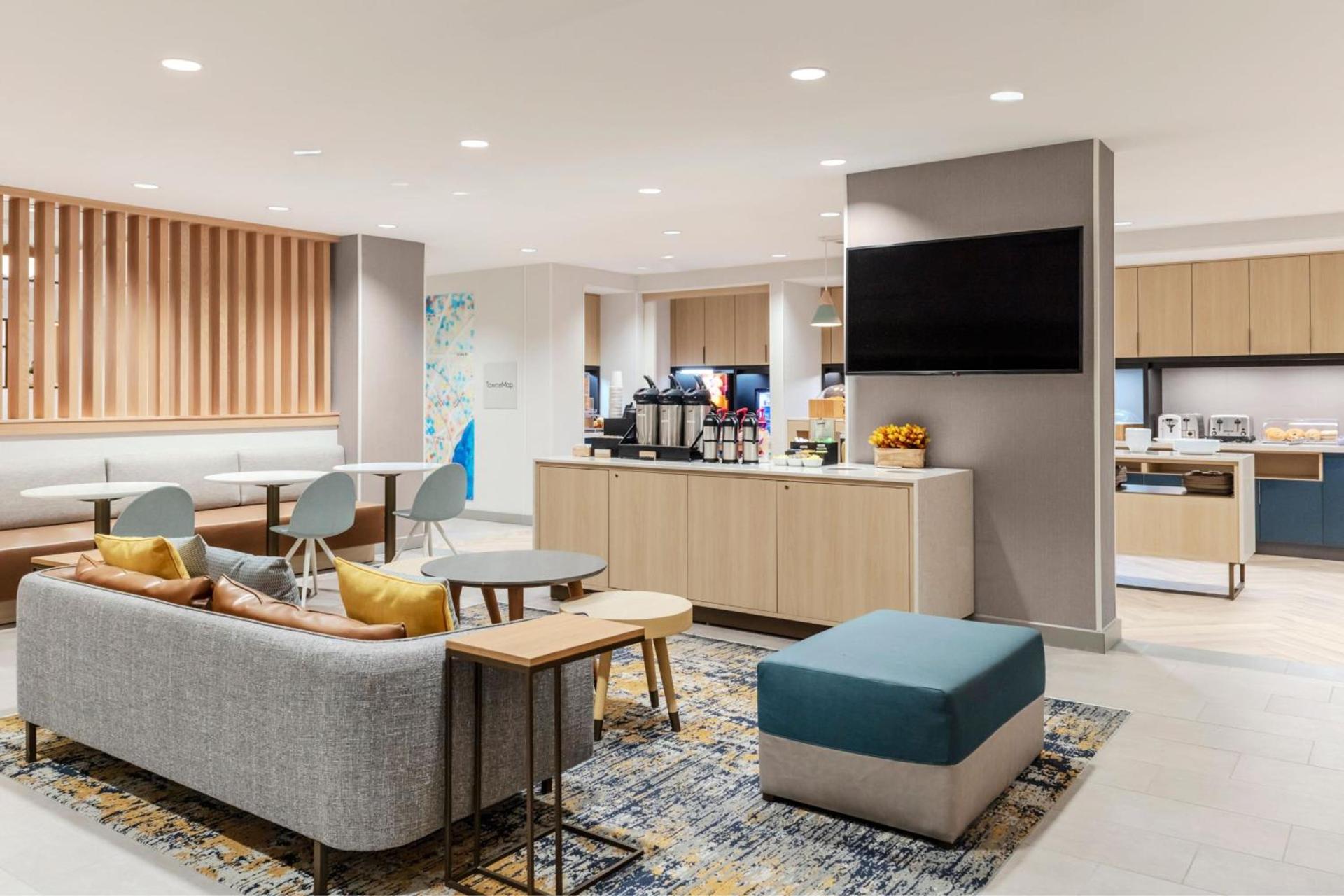 TownePlace Suites by Marriott Chesterfield photo 7